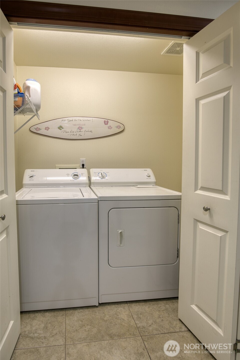 24 Darien Lane , Pacific Beach, WA 98571