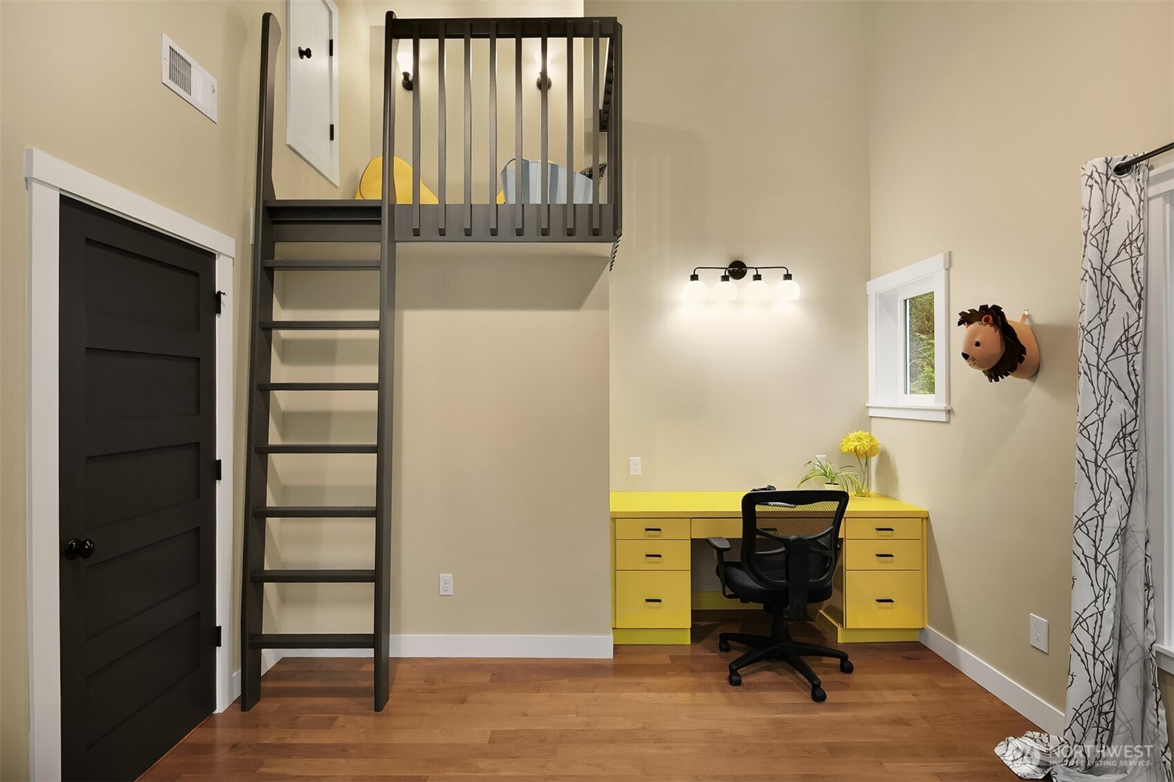 16524 Mink Road NE, Woodinville, WA 98077