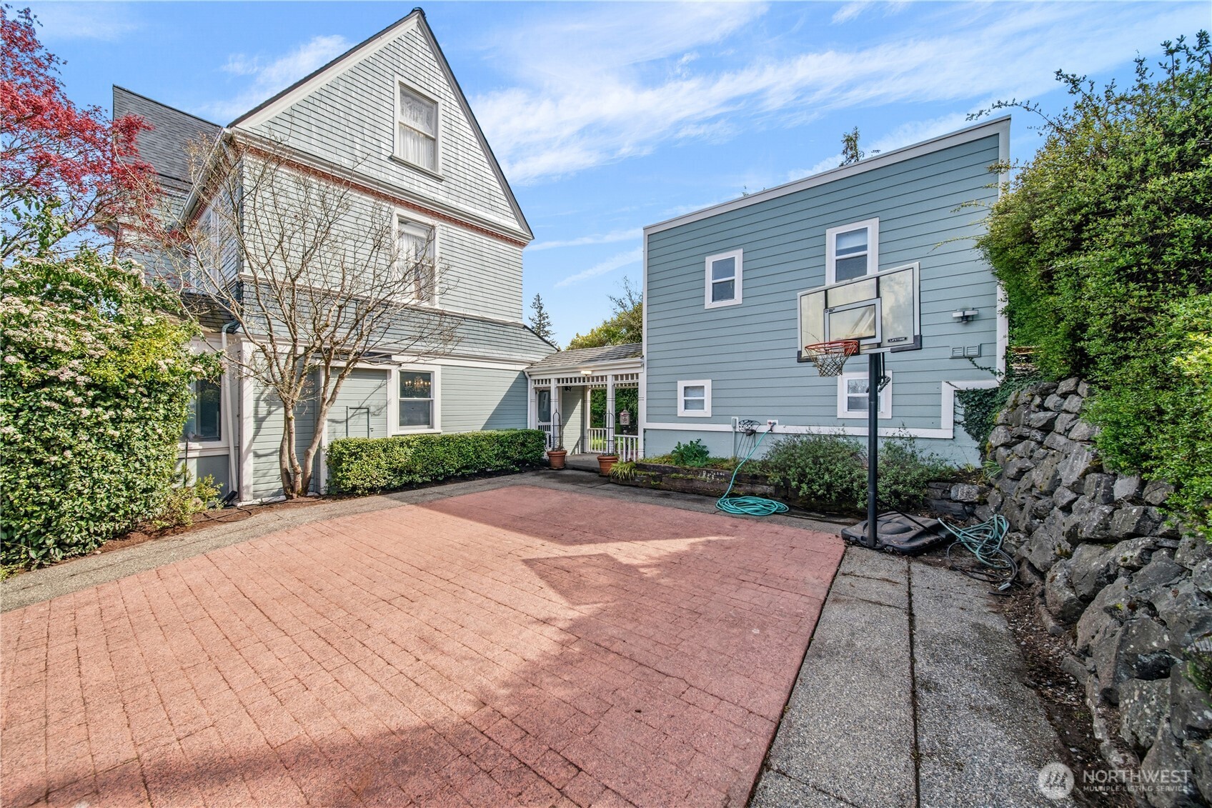 3320 N Union Avenue , Tacoma, WA 98407