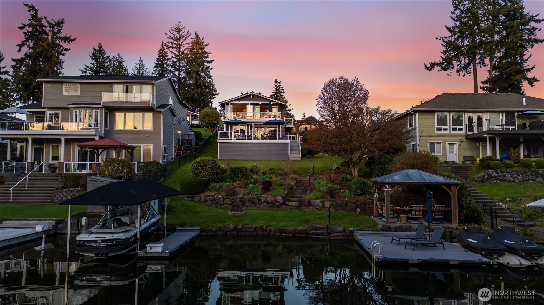 5114 Jenks Point Way E, Lake Tapps, WA 98391