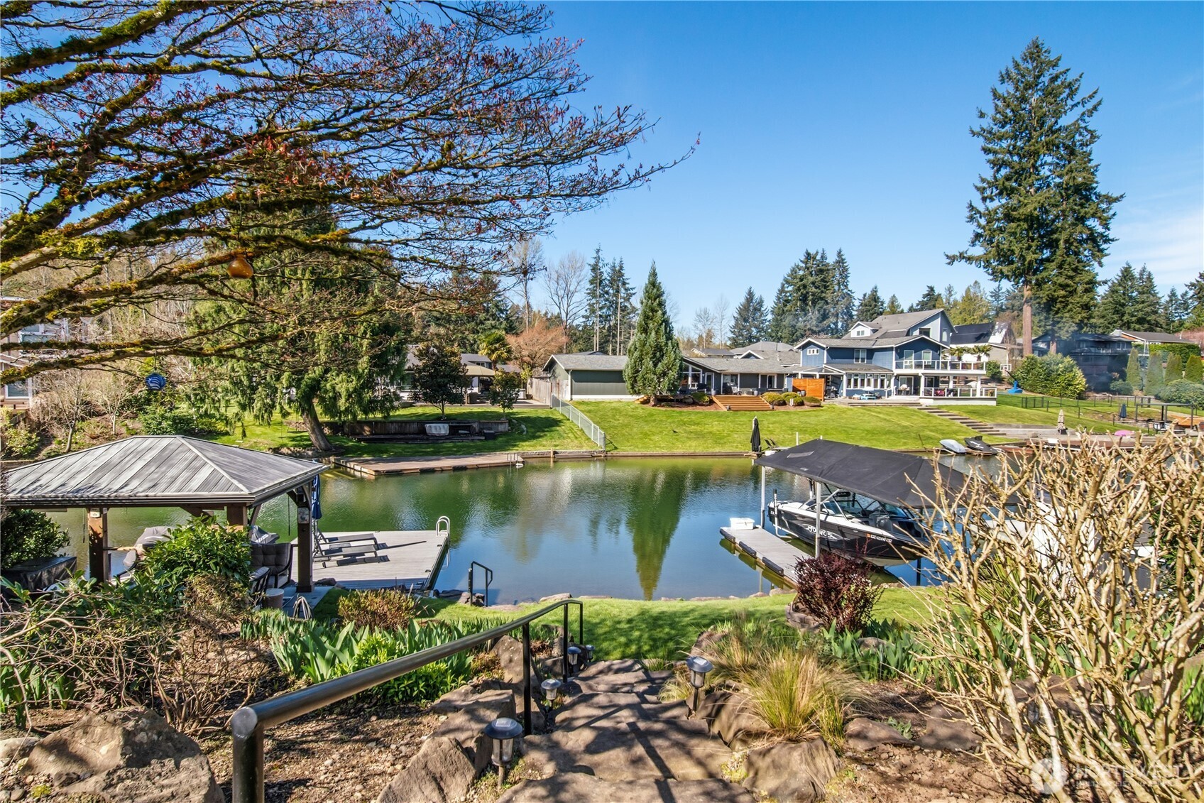 5114 Jenks Point Way E, Lake Tapps, WA 98391