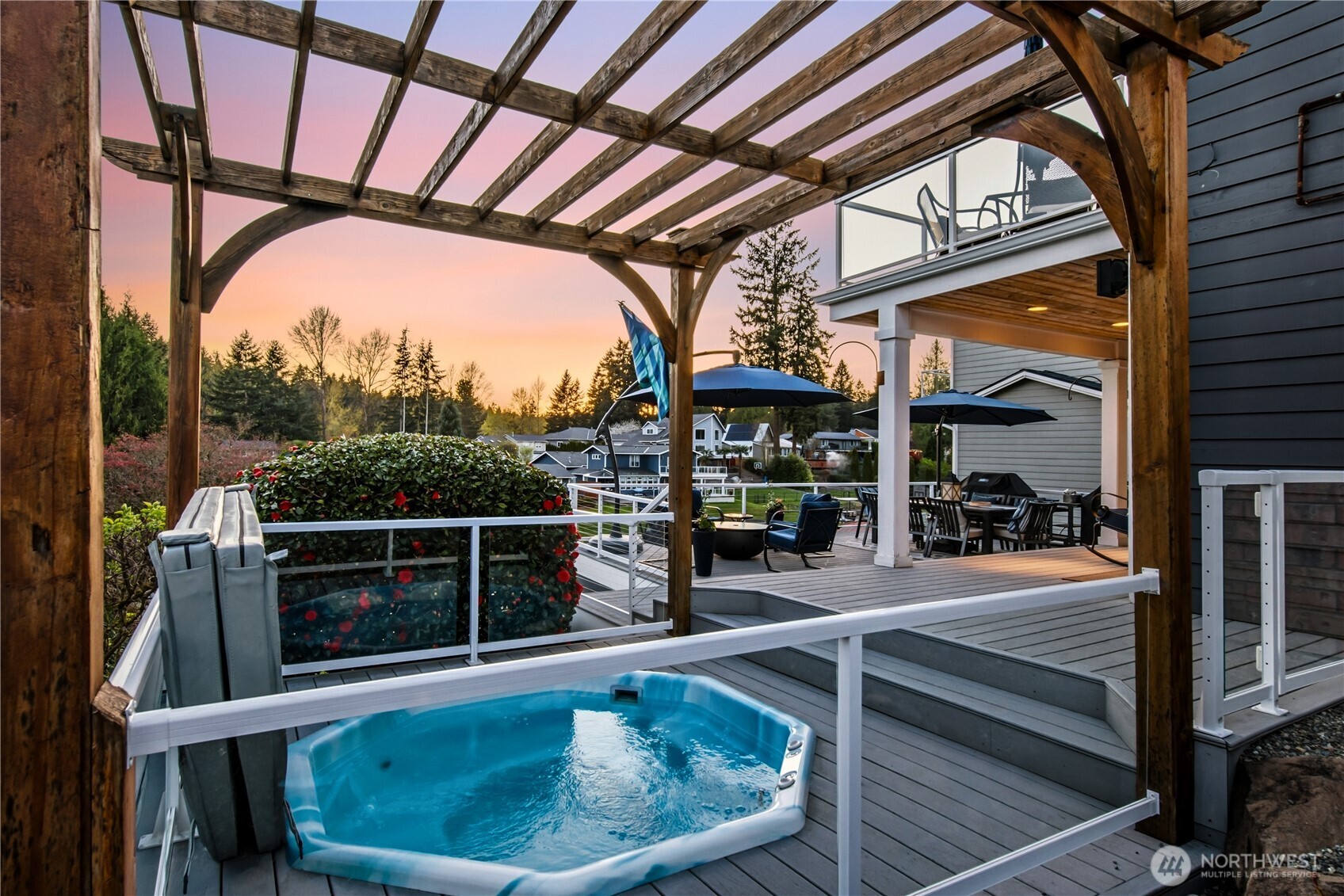 5114 Jenks Point Way E, Lake Tapps, WA 98391