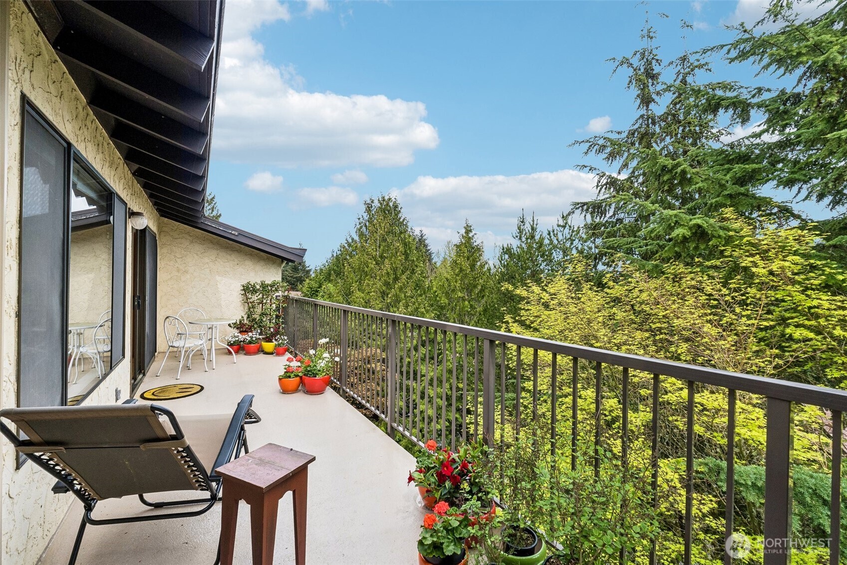 17918 23rd Lane NE #302, Shoreline, WA 98155