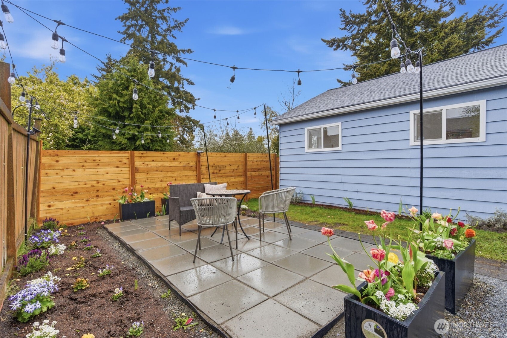 9601 12th Avenue NW, Seattle, WA 98117