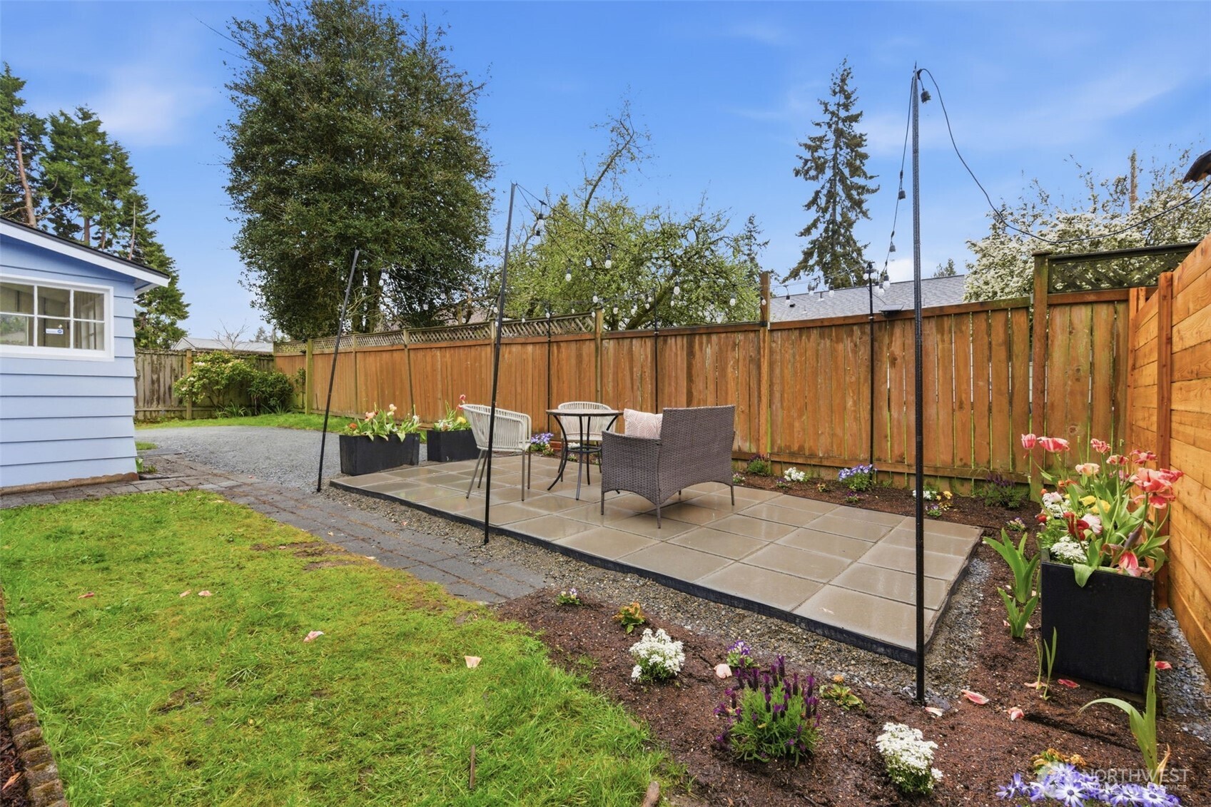 9601 12th Avenue NW, Seattle, WA 98117