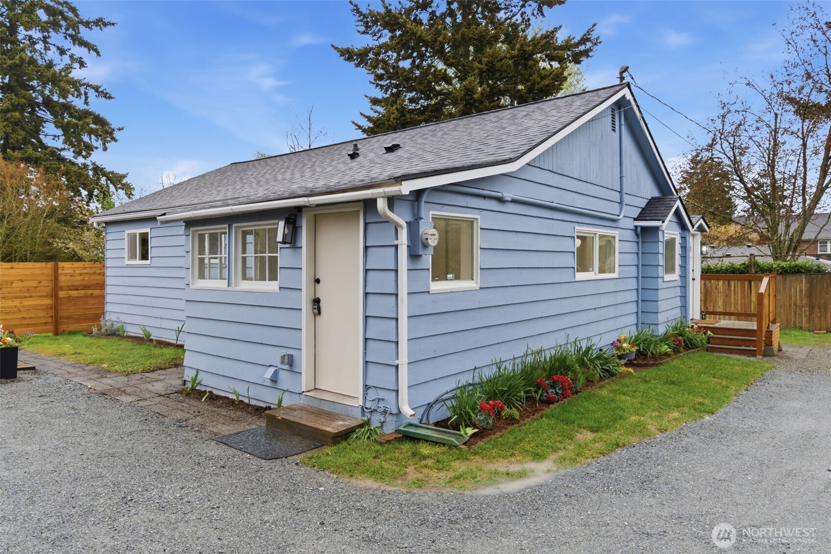 9601 12th Avenue NW, Seattle, WA 98117