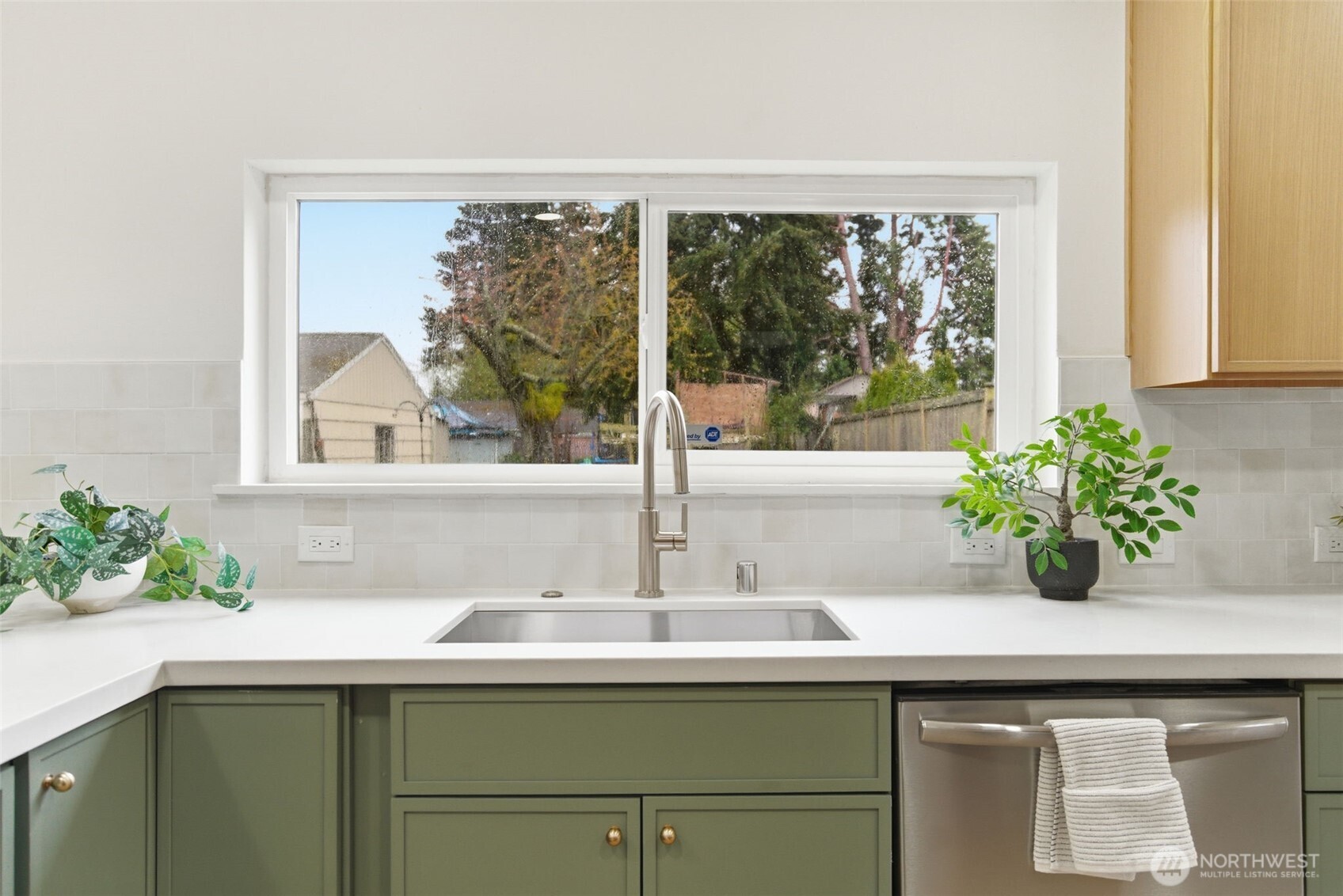 9601 12th Avenue NW, Seattle, WA 98117