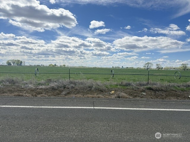 2493 Rd 19 NE, Soap Lake, WA 98851-9712