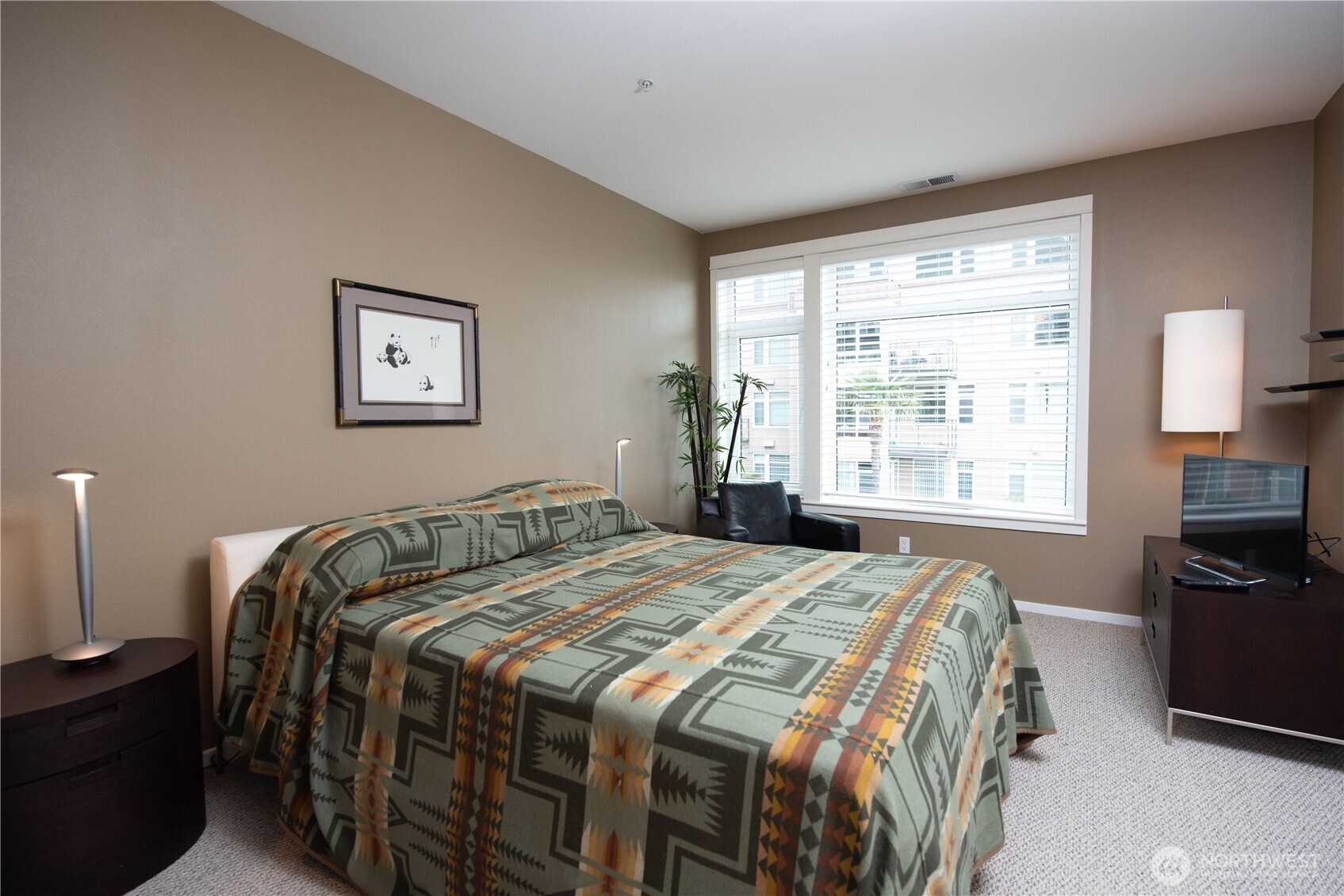 1950 Alaskan Way #227, Seattle, WA 98101