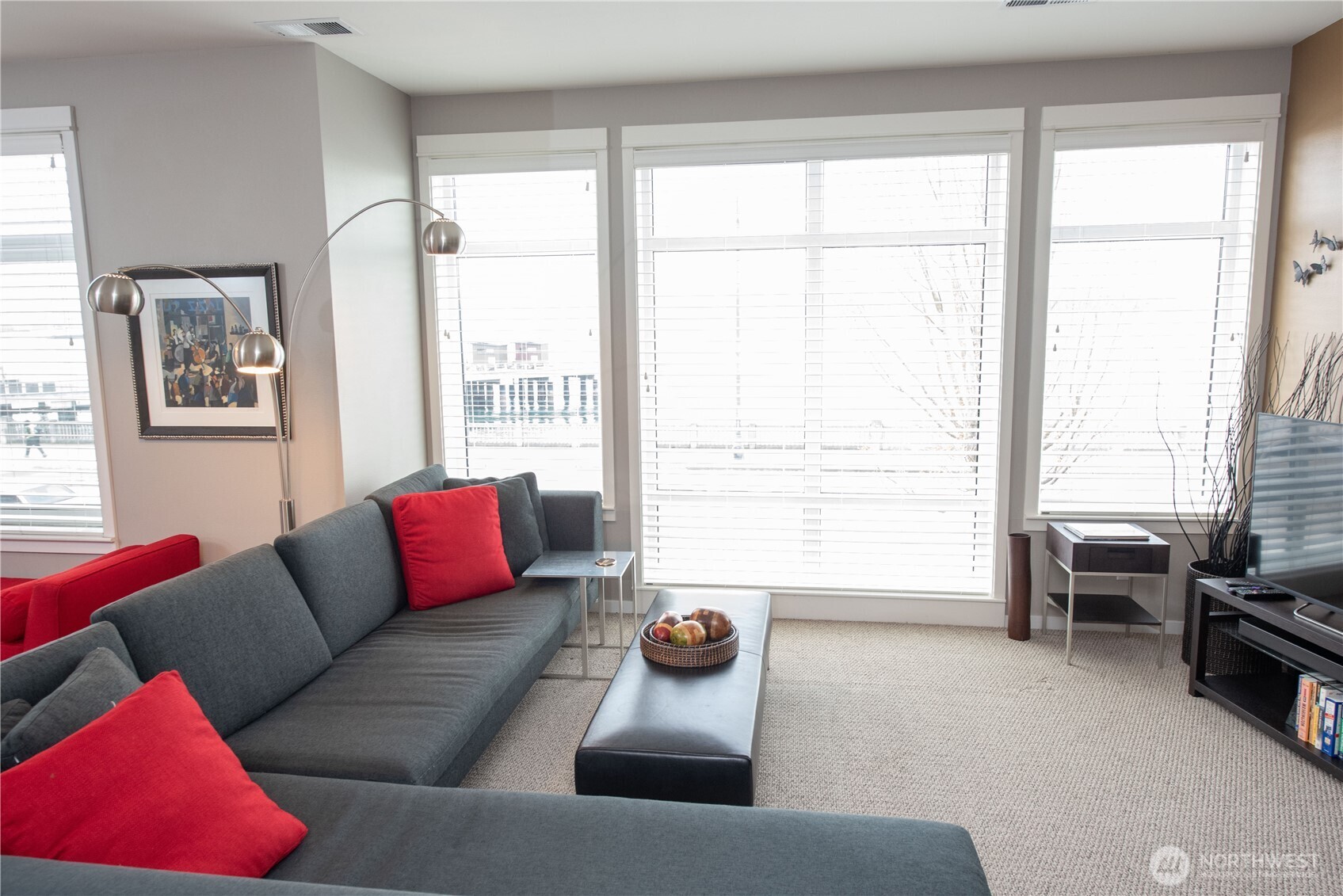 1950 Alaskan Way #227, Seattle, WA 98101