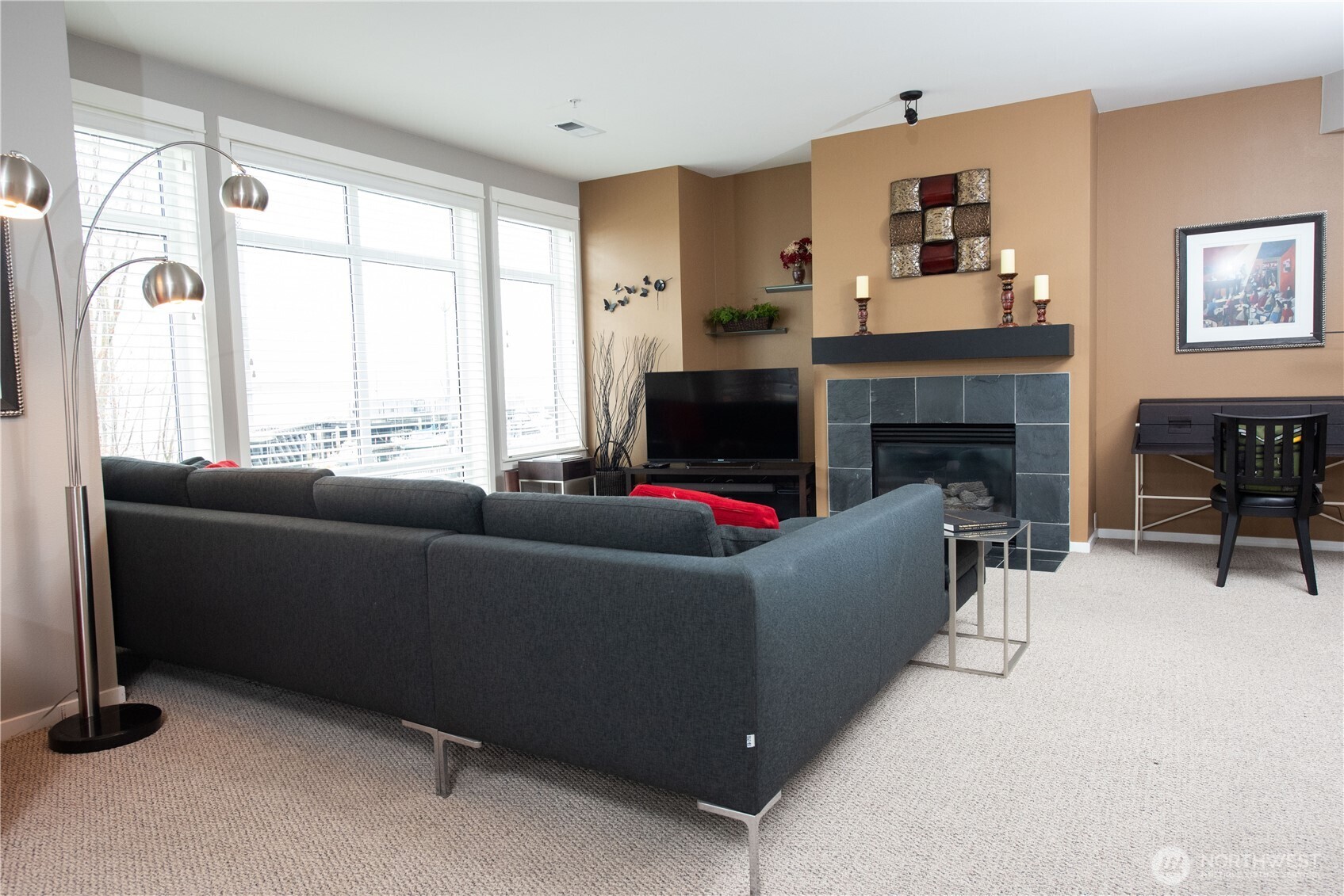 1950 Alaskan Way #227, Seattle, WA 98101
