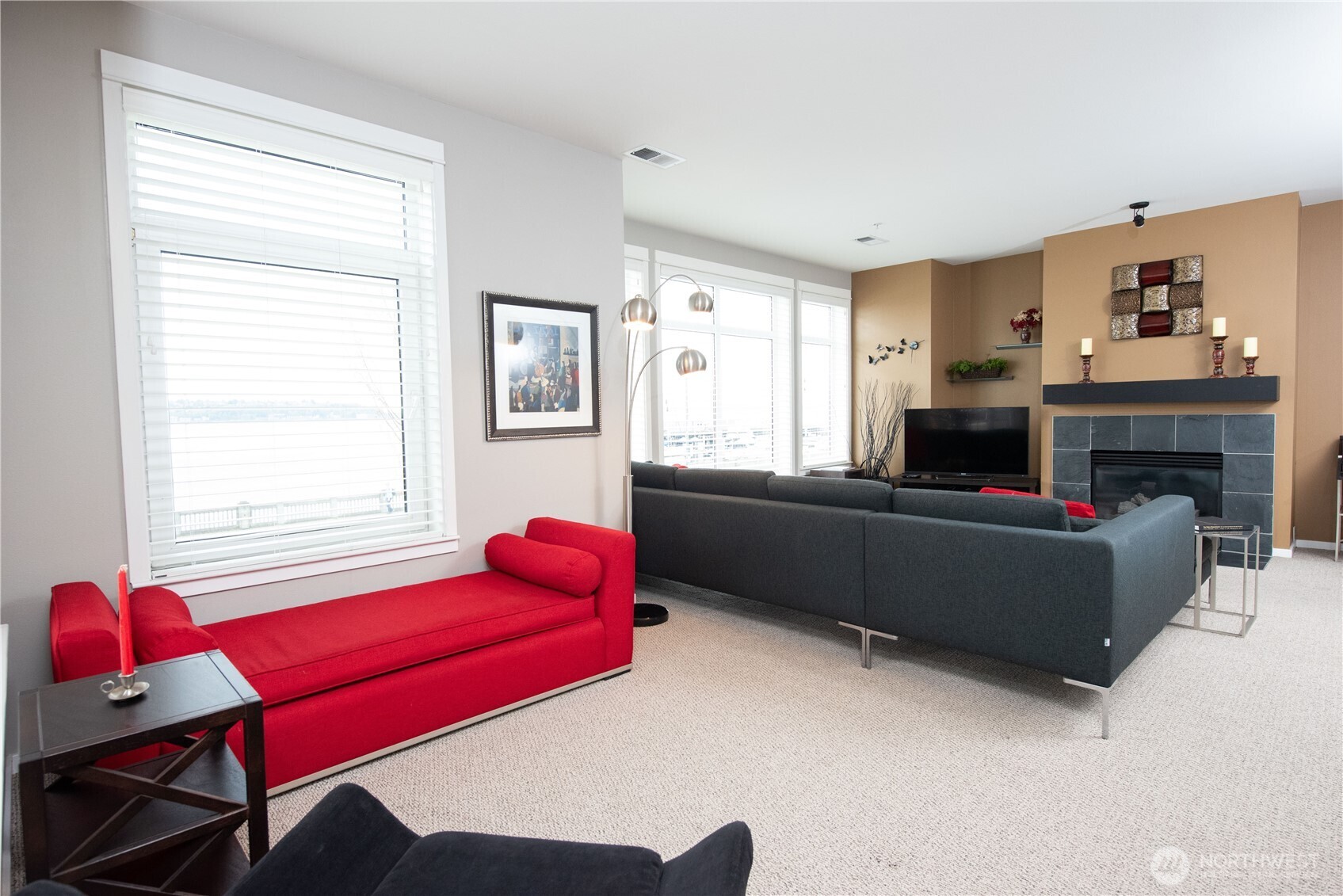 1950 Alaskan Way #227, Seattle, WA 98101