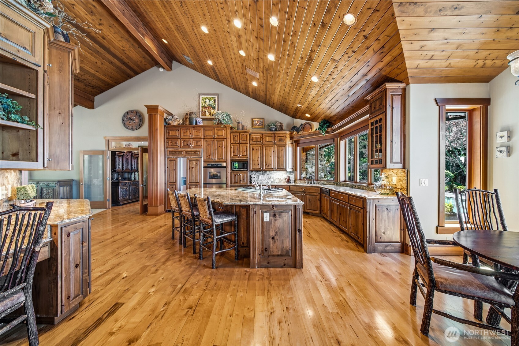 21102 Snag Island Drive E, Lake Tapps, WA 98391