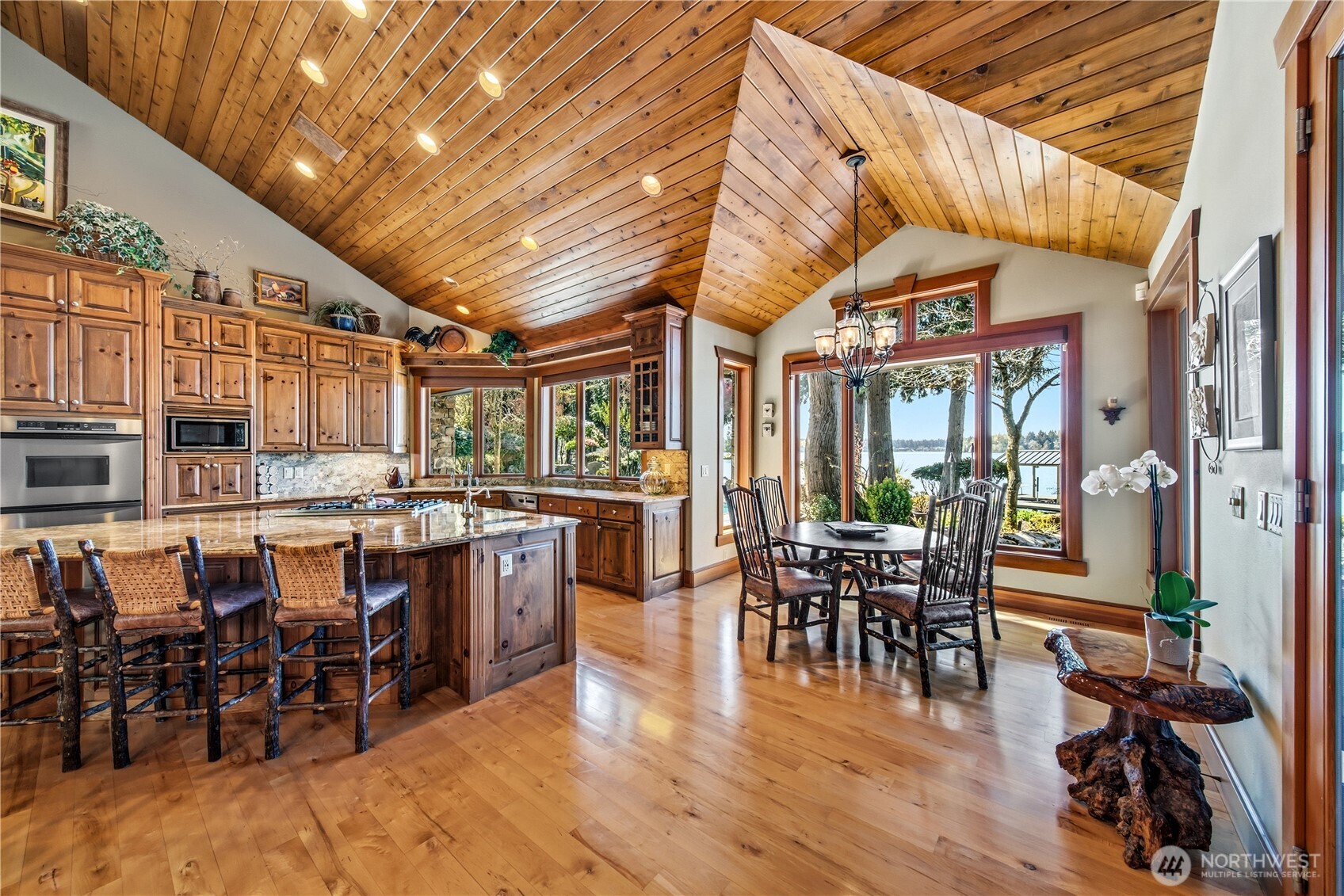 21102 Snag Island Drive E, Lake Tapps, WA 98391