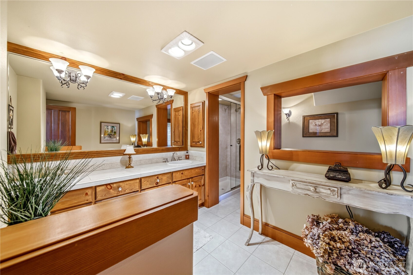 21102 Snag Island Drive E, Lake Tapps, WA 98391