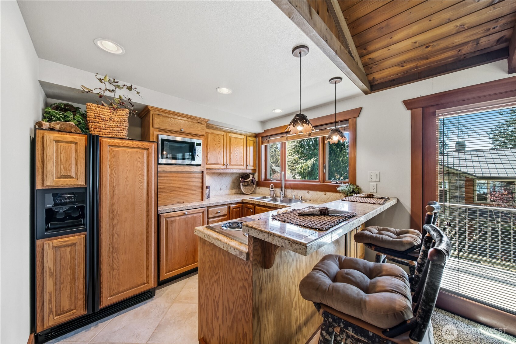 21102 Snag Island Drive E, Lake Tapps, WA 98391