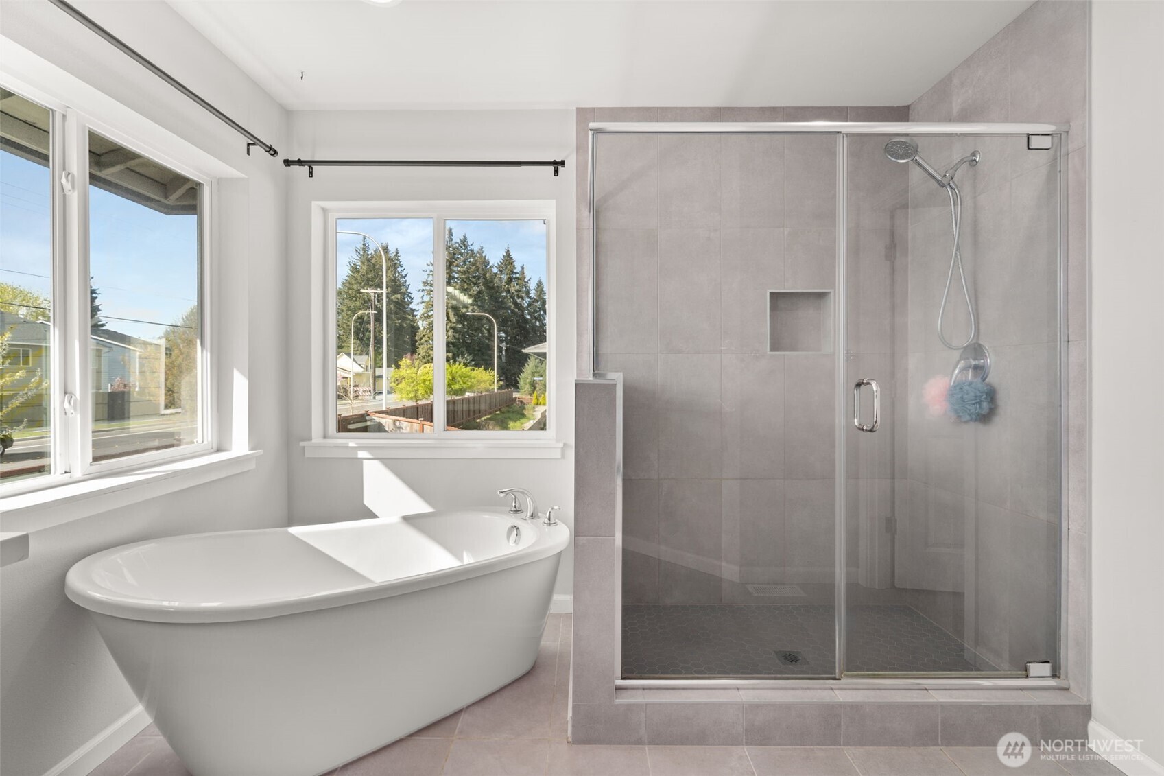 6653 Percy Lane SE, Tumwater, WA 98501