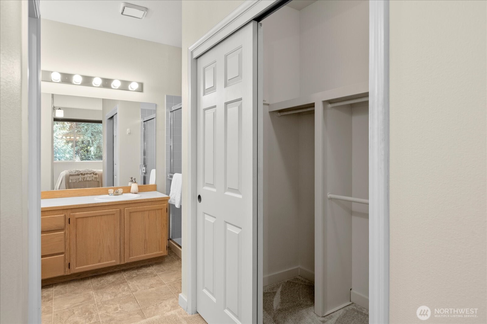 15917 67th Lane NE #3, Kenmore, WA 98028