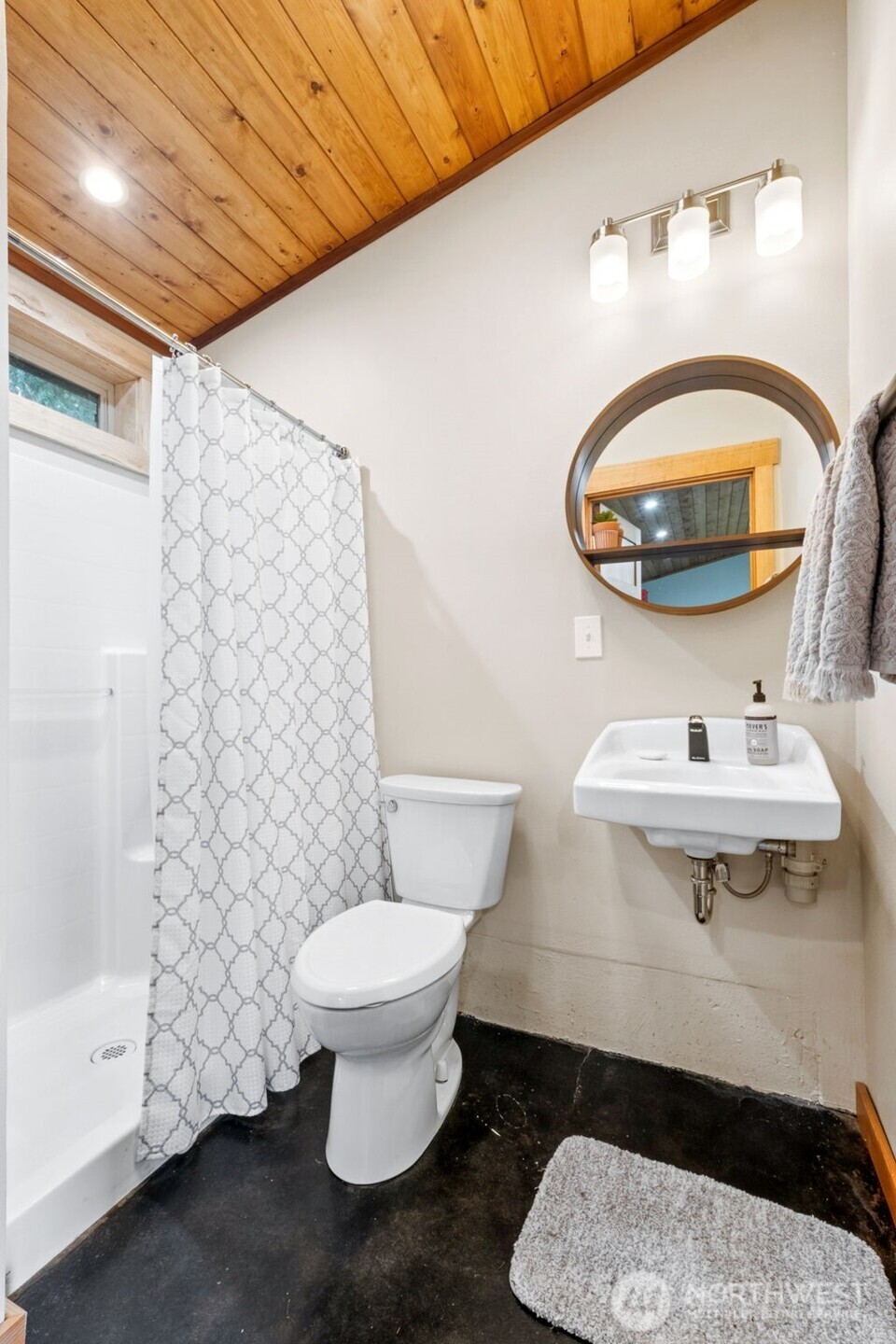 30336 Thomas Road SE, Kent, WA 98042