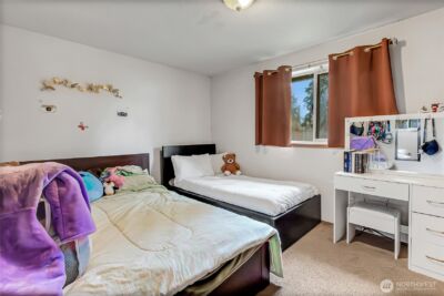 10002 10004 Barnes Lane S, Tacoma, WA 98444 - Photo 12