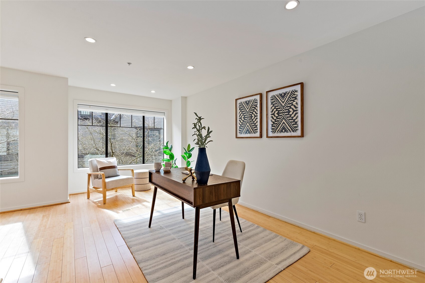 10595 NE 12th Place #102, Bellevue, WA 98004