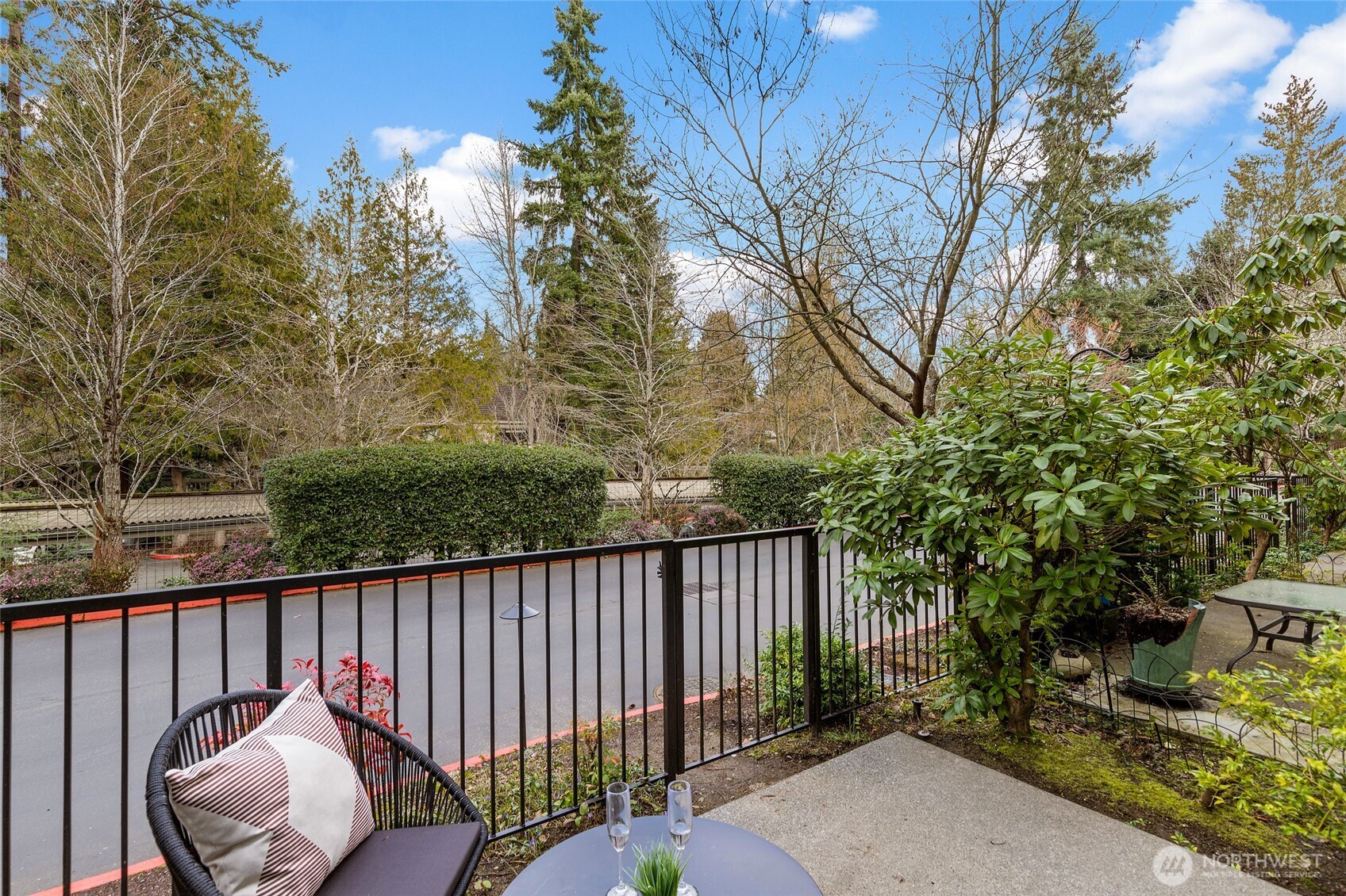 10595 NE 12th Place #102, Bellevue, WA 98004