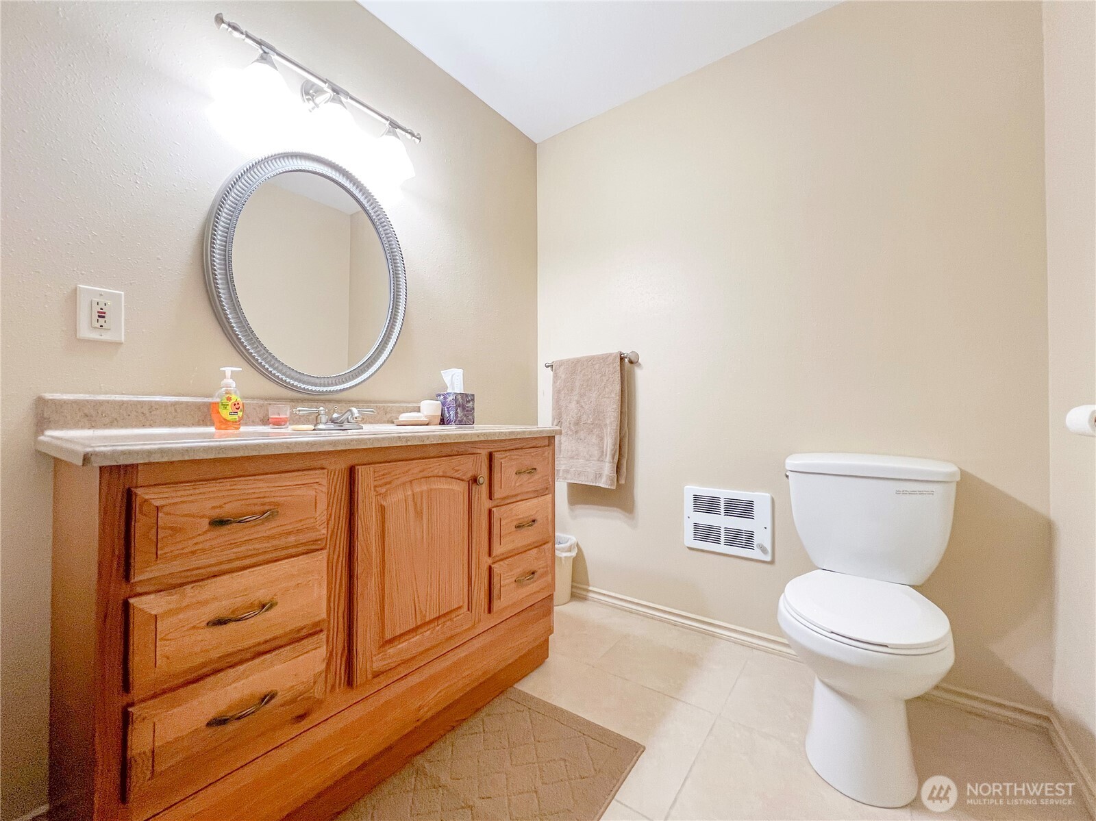 333 Bonaparte Lake Road , Tonasket, WA 98859