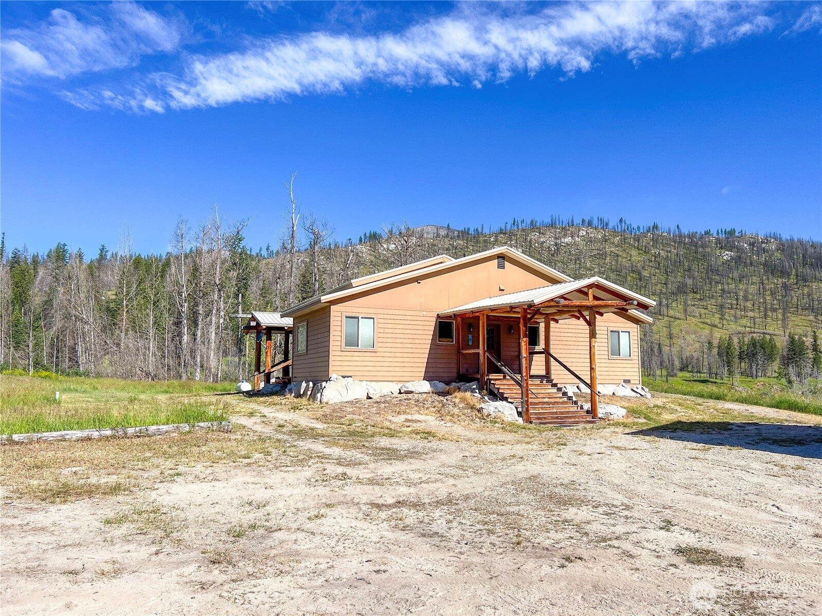 333 Bonaparte Lake Road , Tonasket, WA 98859