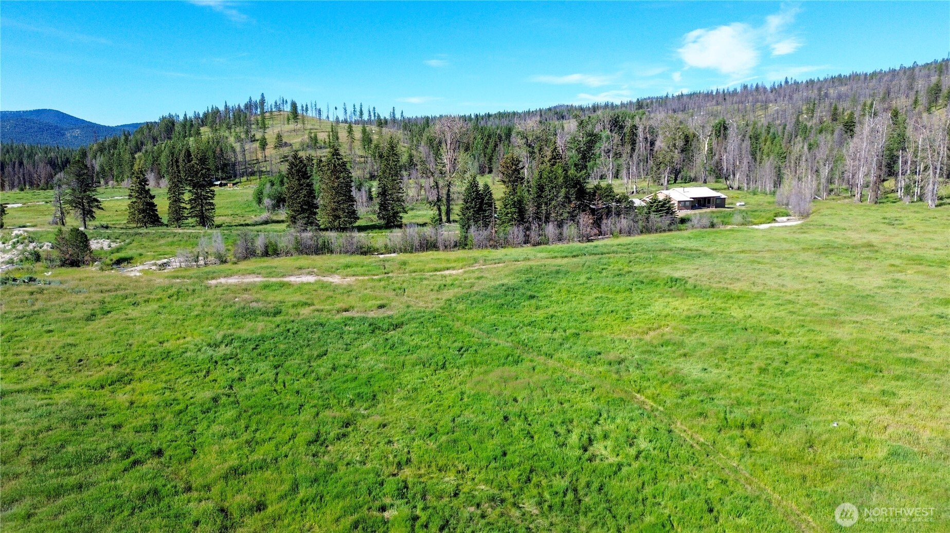 333 Bonaparte Lake Road , Tonasket, WA 98859