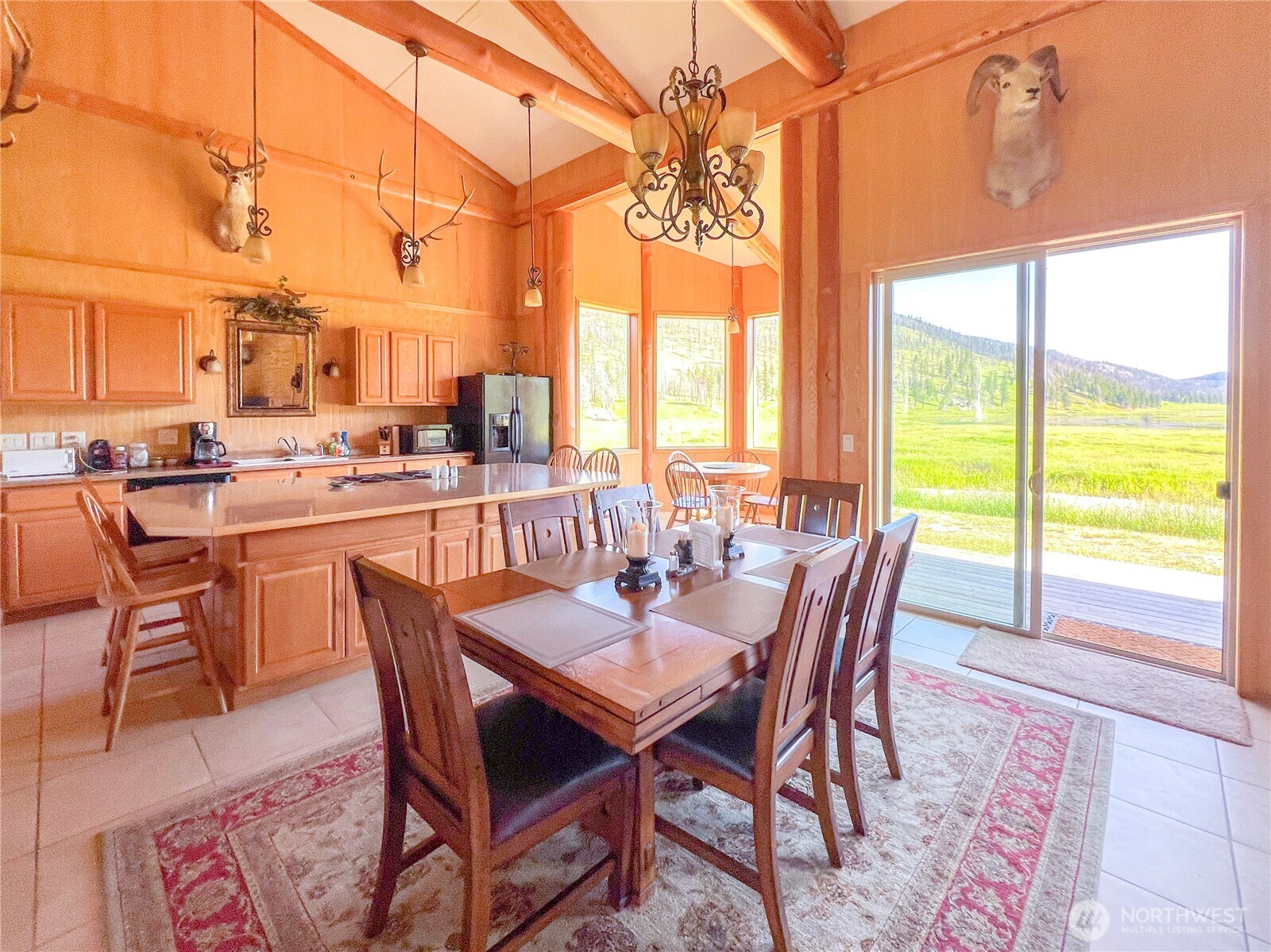 333 Bonaparte Lake Road , Tonasket, WA 98859