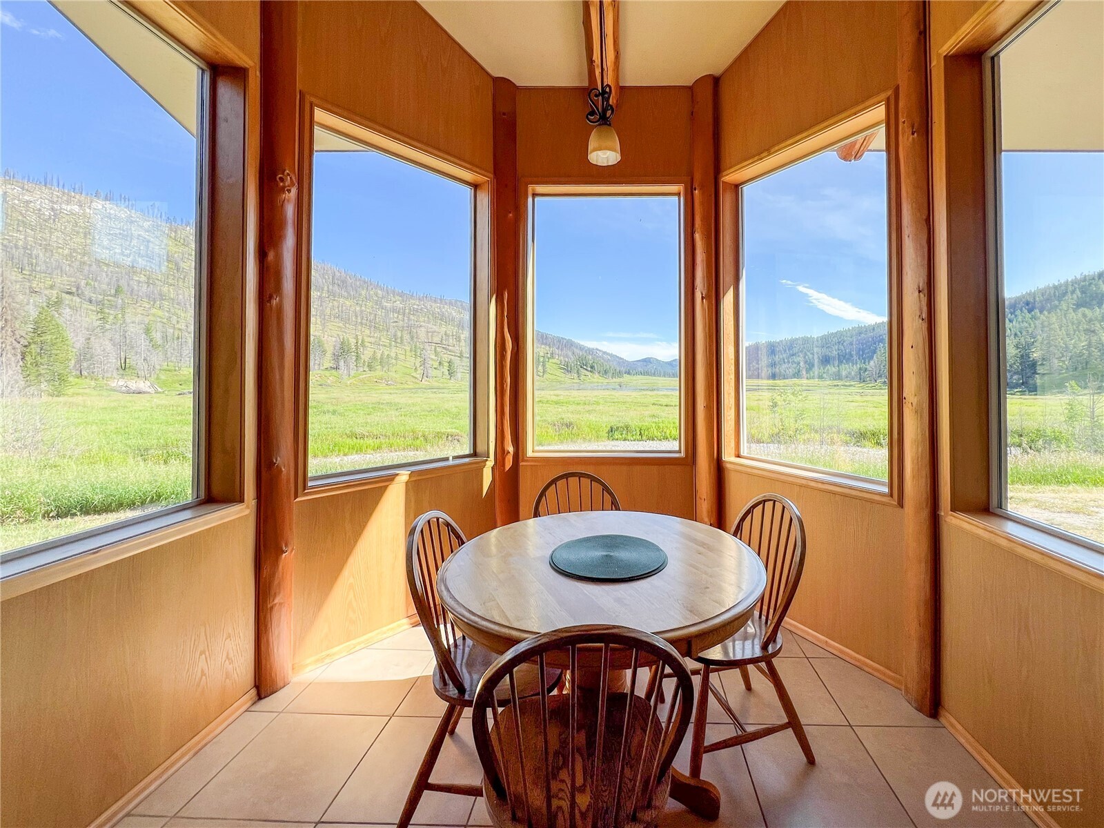 333 Bonaparte Lake Road , Tonasket, WA 98859
