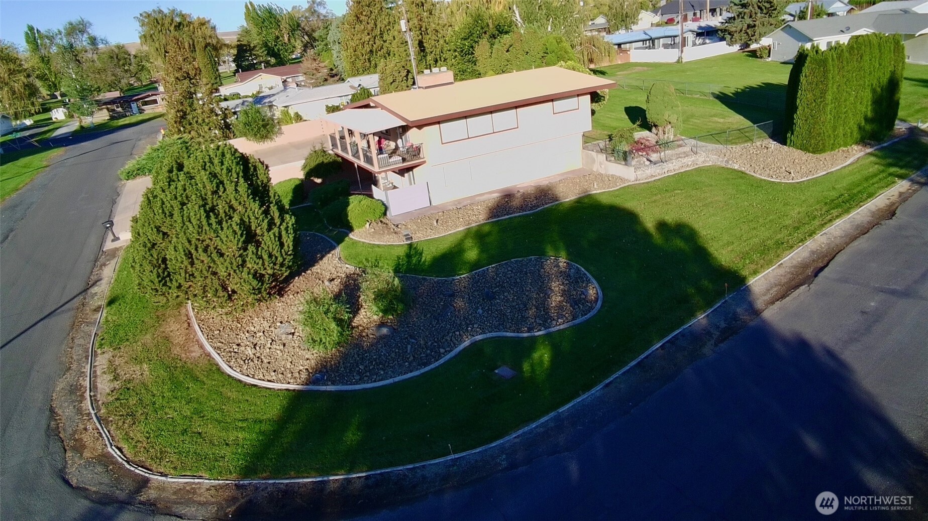 840 Braeburn Place NW, Soap Lake, WA 98851