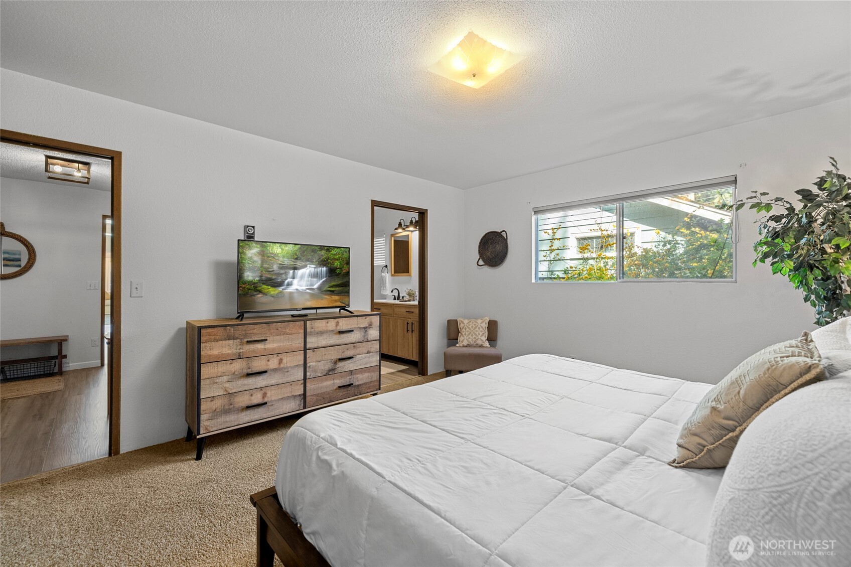 8252 Beach Way Drive , Blaine, WA 98230