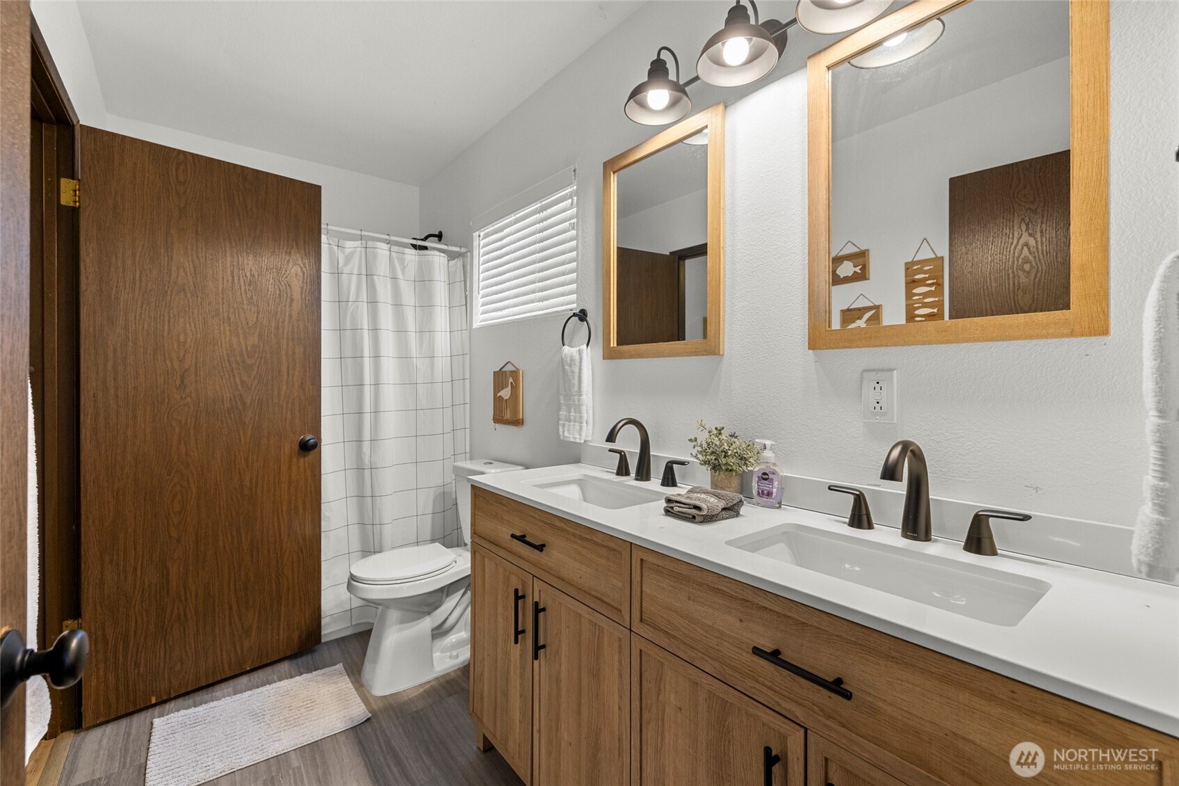 8252 Beach Way Drive , Blaine, WA 98230