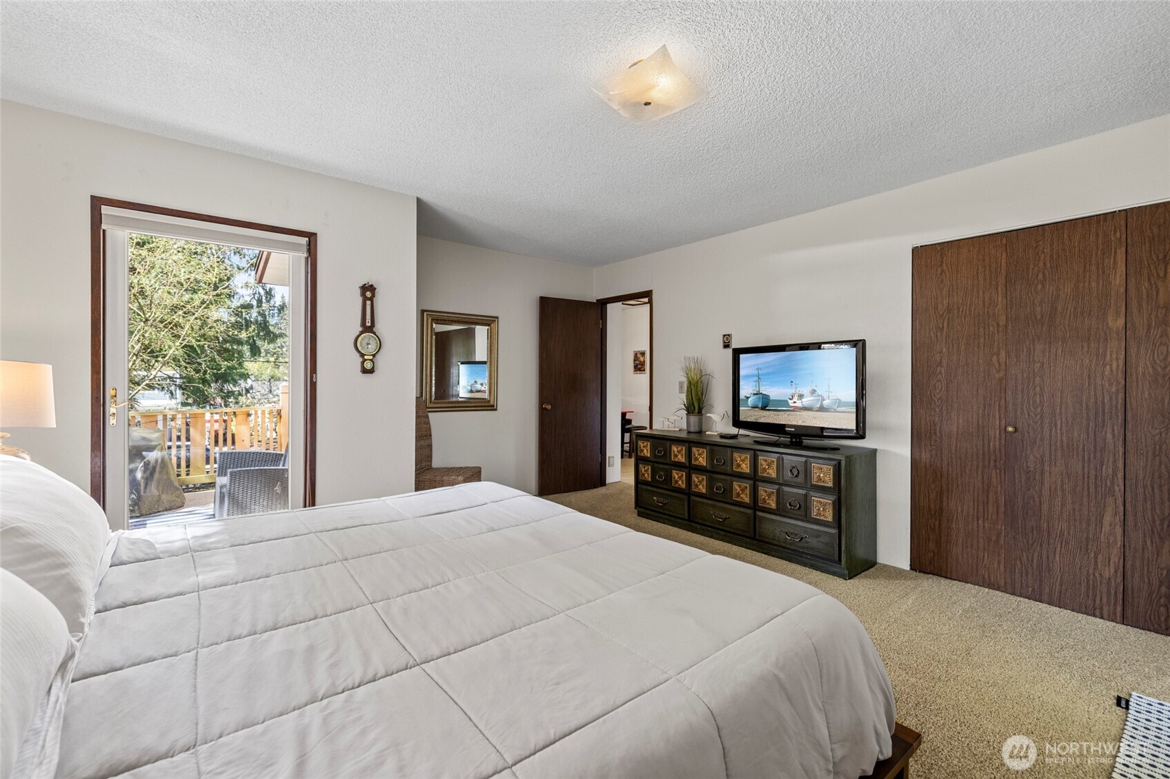 8252 Beach Way Drive , Blaine, WA 98230