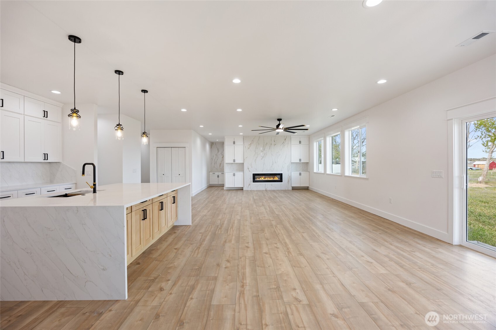 2394 Hunter Street , Ephrata, WA 98823