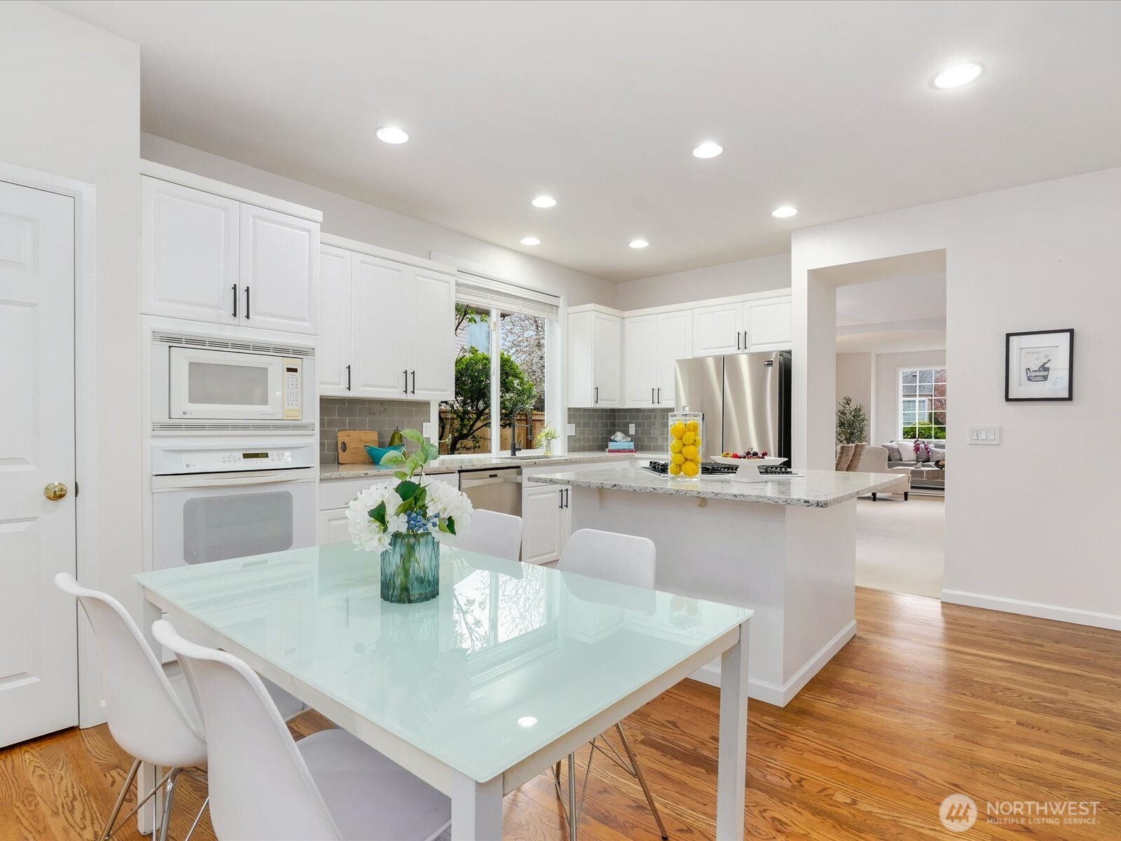3928 208th Place SE, Bothell, WA 98021