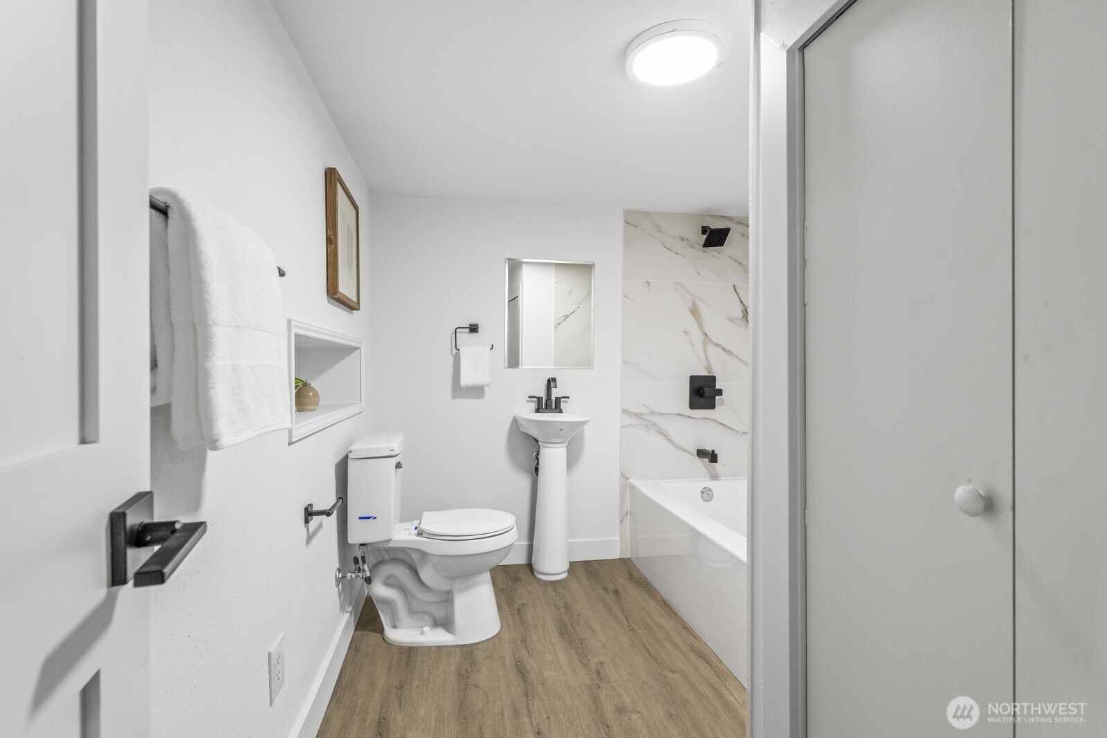3539 NE 88th Street #A, Seattle, WA 98115-3643