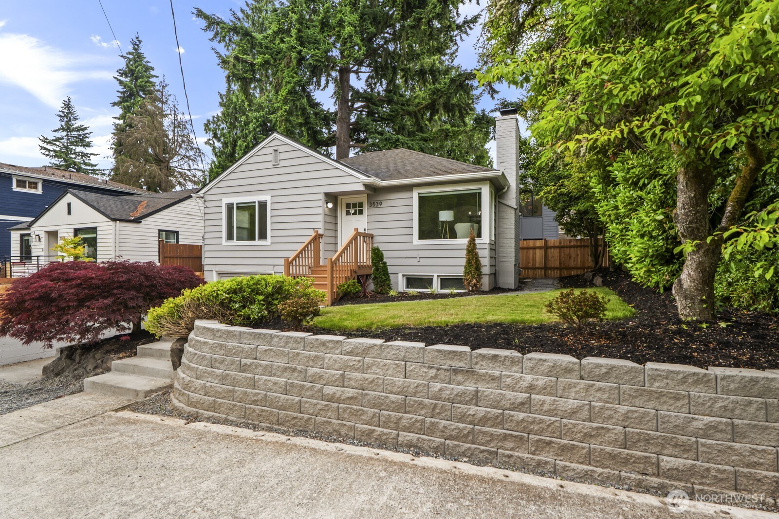 3539 NE 88th Street #A, Seattle, WA 98115-3643