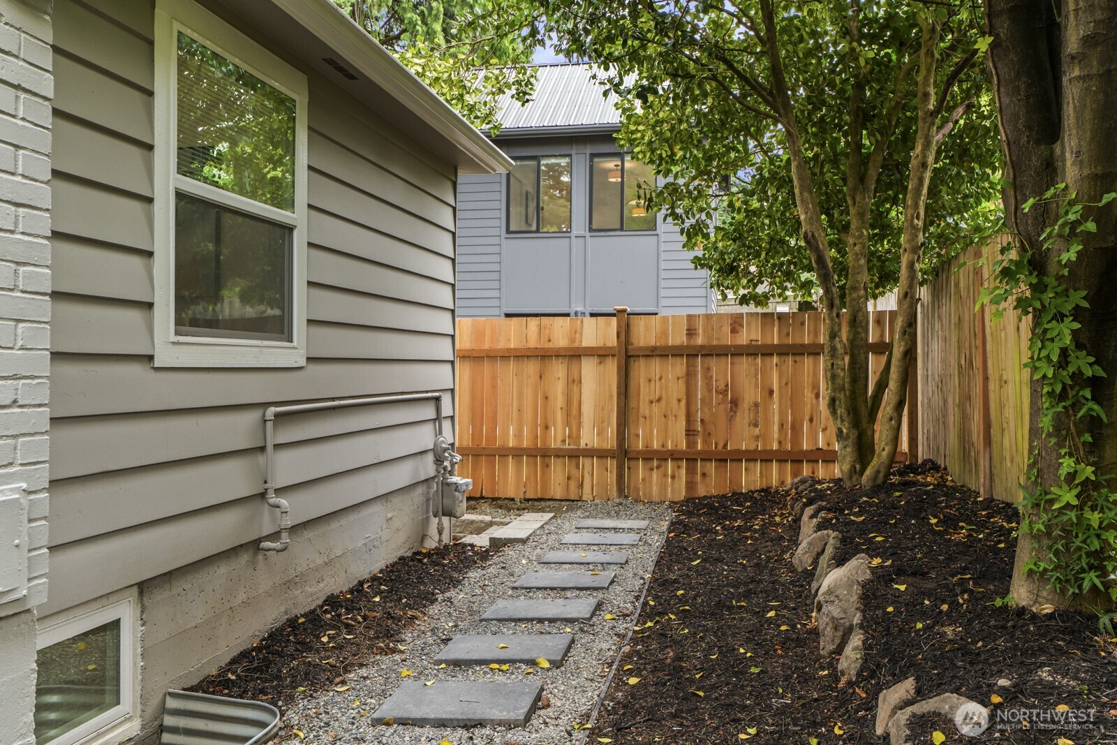 3539 NE 88th Street #A, Seattle, WA 98115-3643