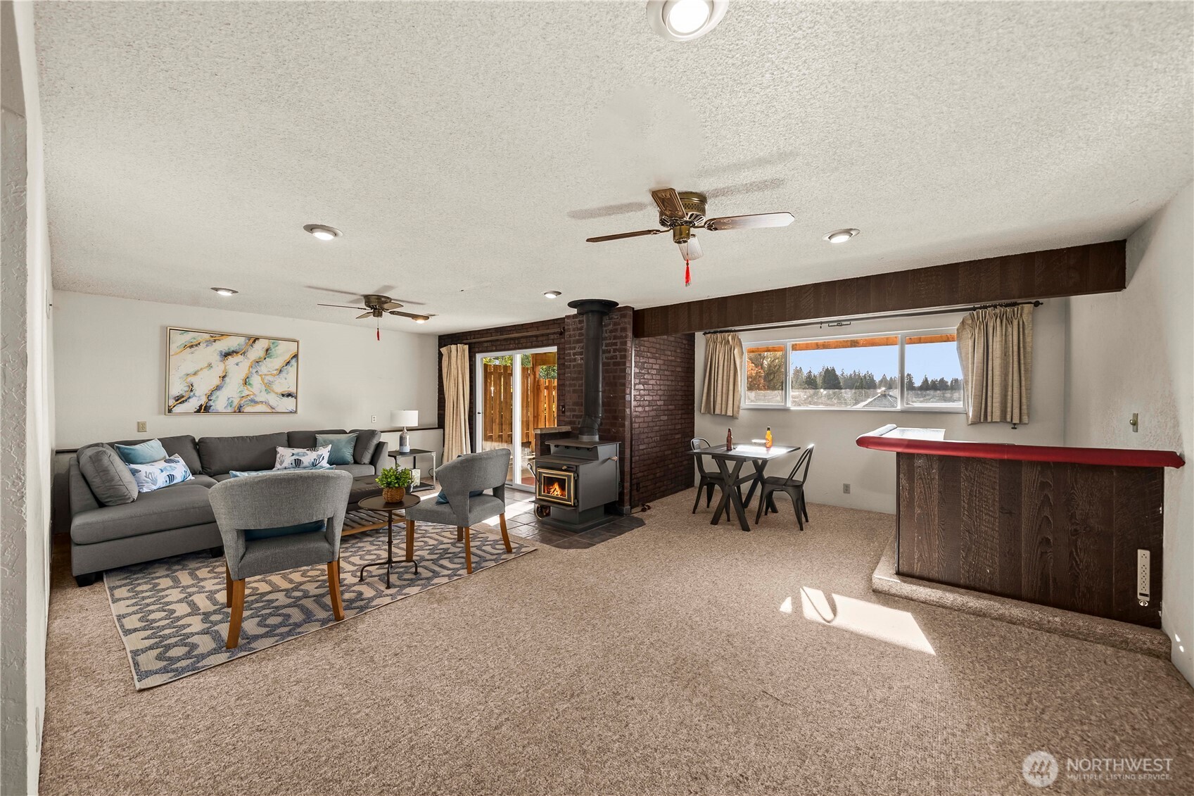 5816 218th Avenue E, Lake Tapps, WA 98391