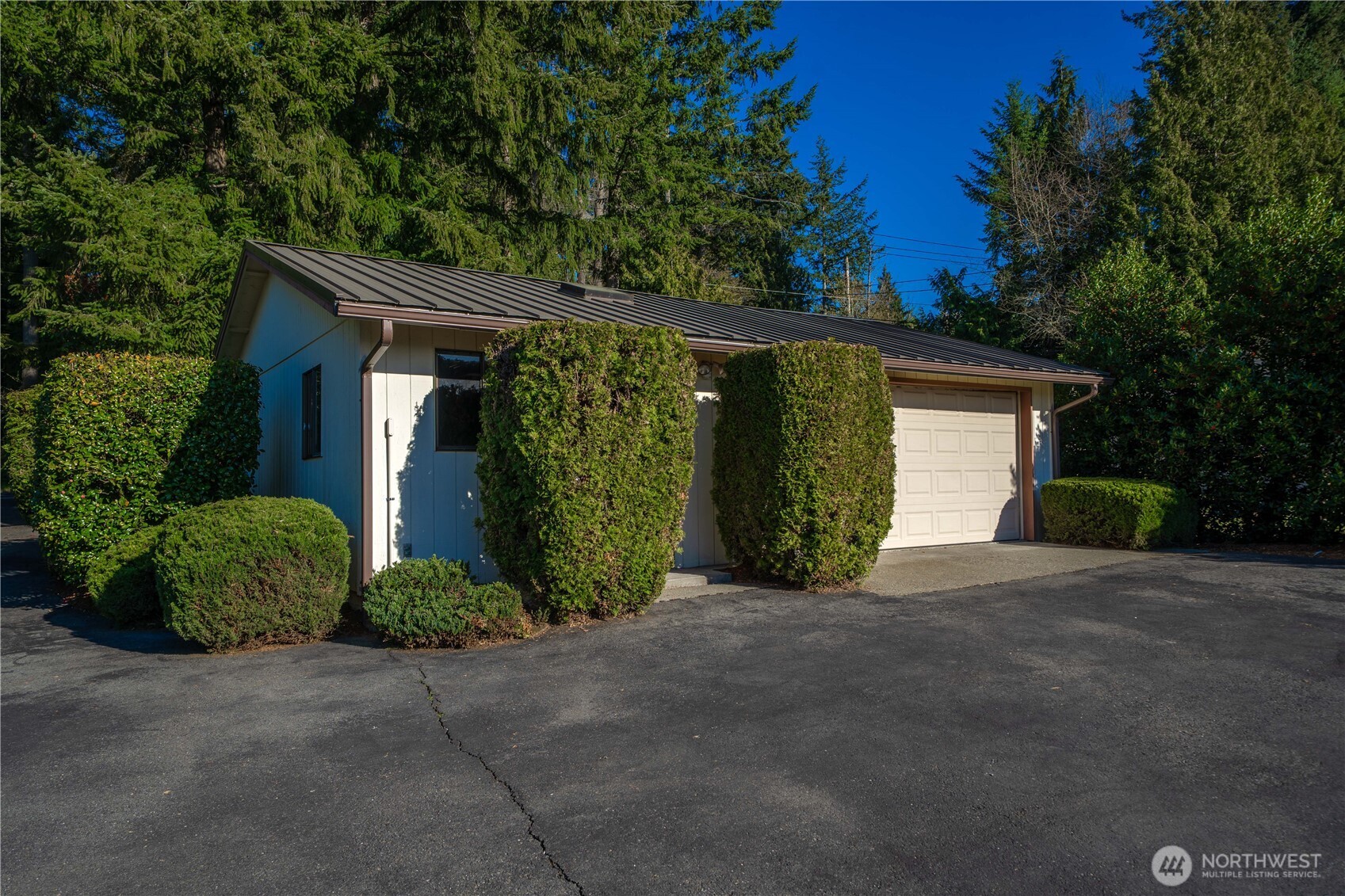 5816 218th Avenue E, Lake Tapps, WA 98391