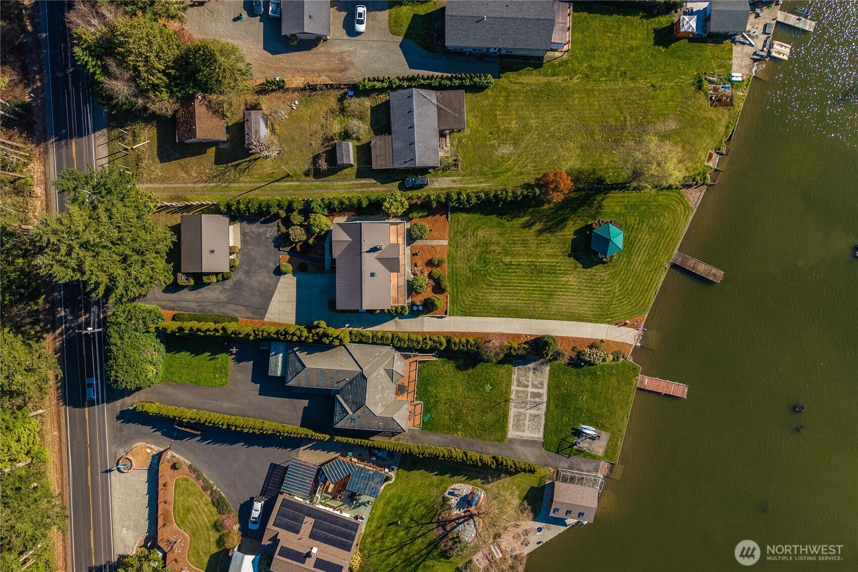 5816 218th Avenue E, Lake Tapps, WA 98391