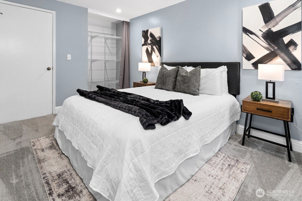 23407 Lakeview Drive #G101, Mountlake Terrace, WA 98043