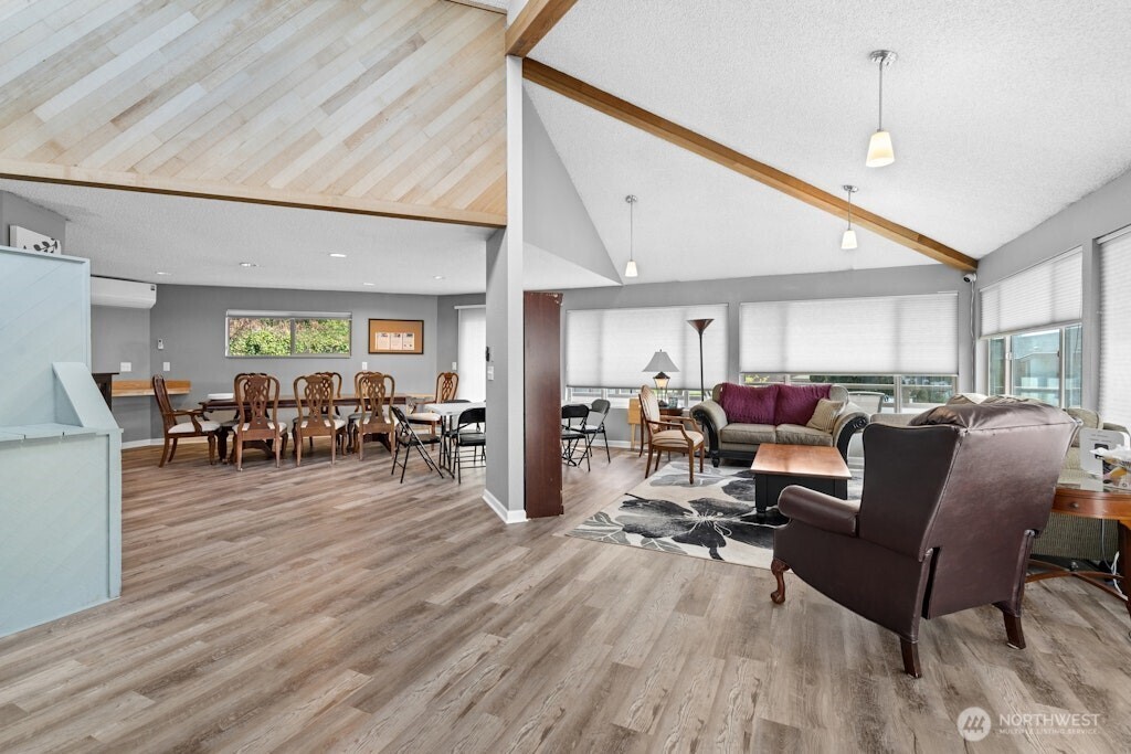 23407 Lakeview Drive #G101, Mountlake Terrace, WA 98043