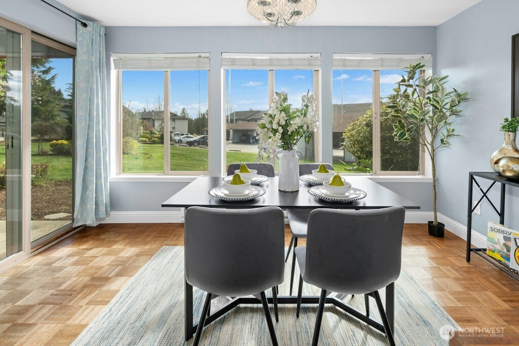 23407 Lakeview Drive #G101, Mountlake Terrace, WA 98043