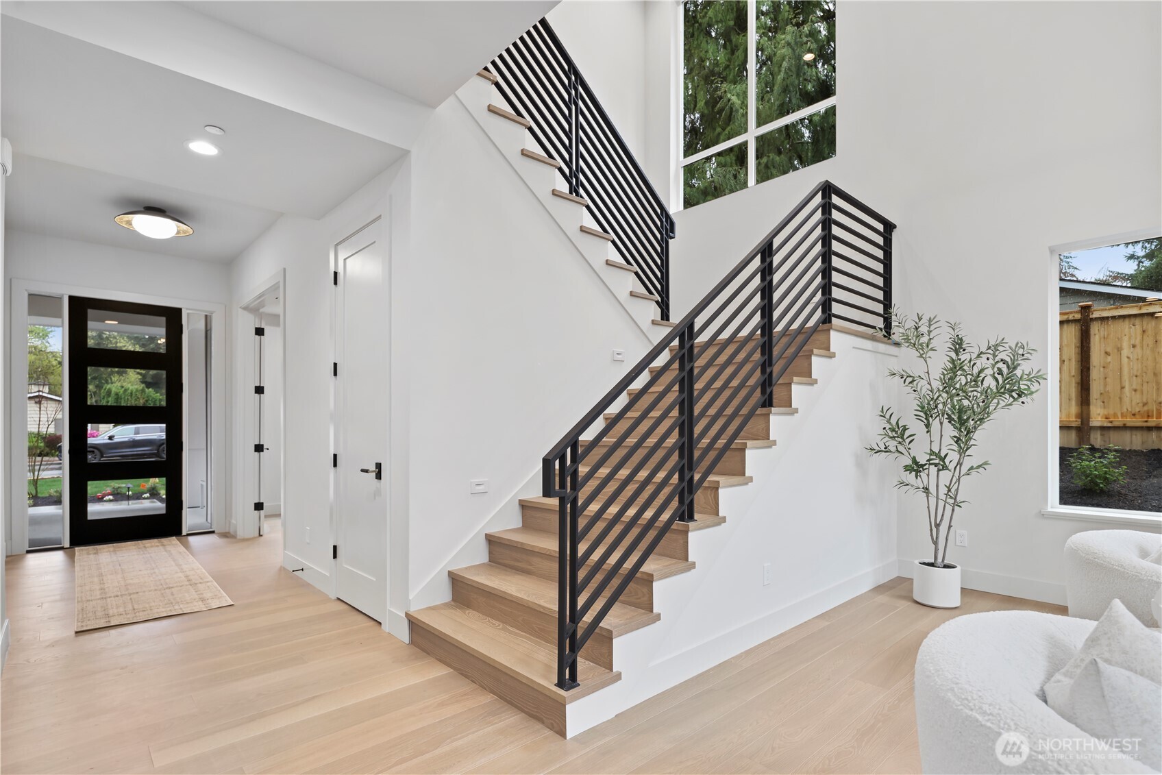 13310 NE 112th Place , Redmond, WA 98052