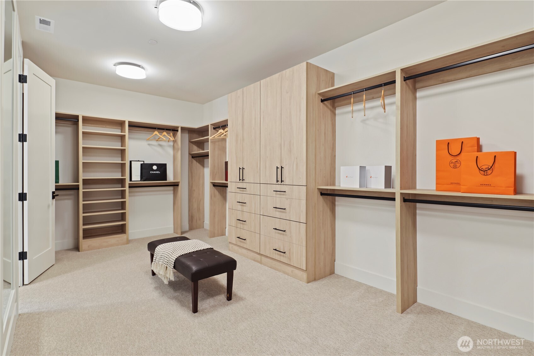 13310 NE 112th Place , Redmond, WA 98052