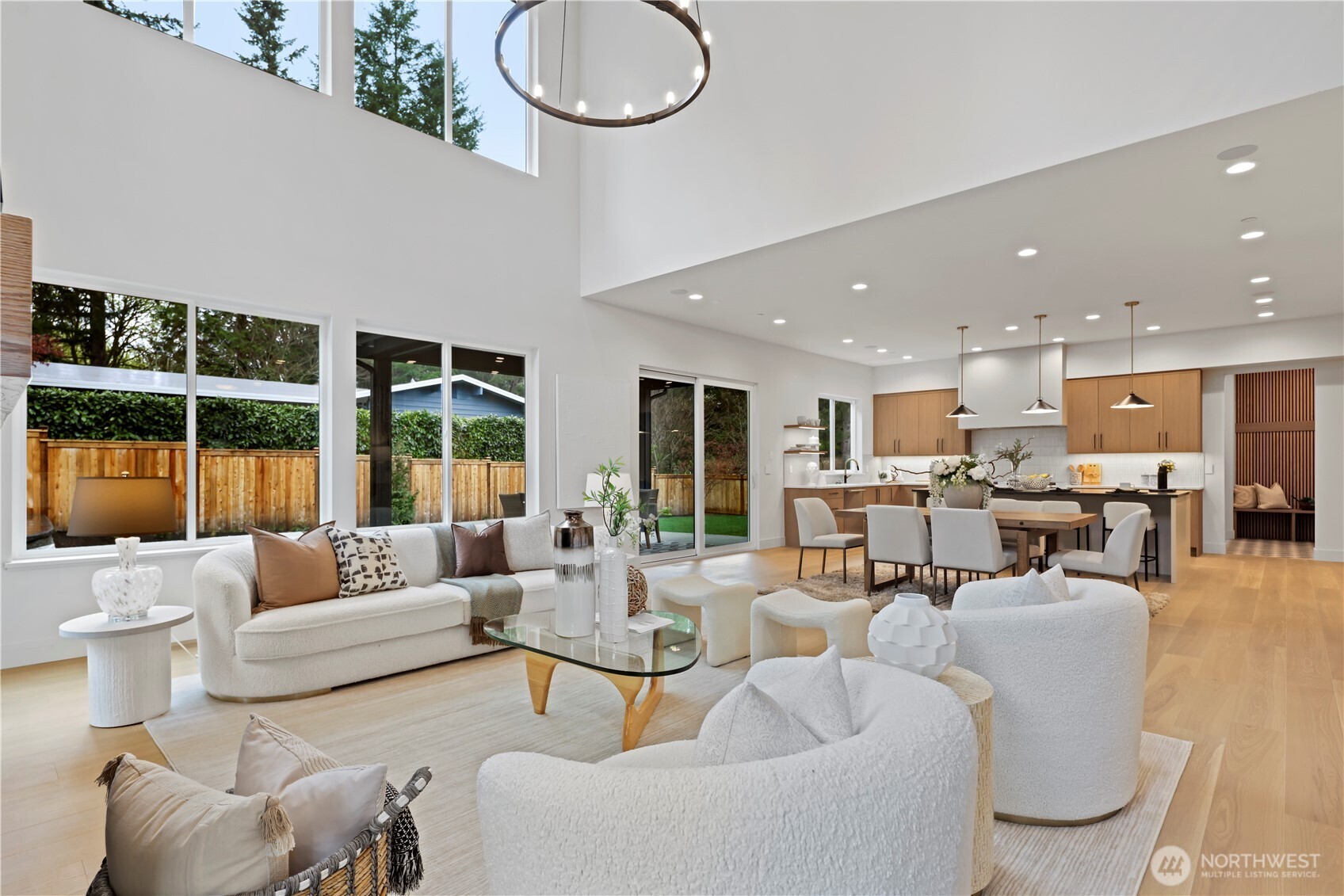 13310 NE 112th Place , Redmond, WA 98052