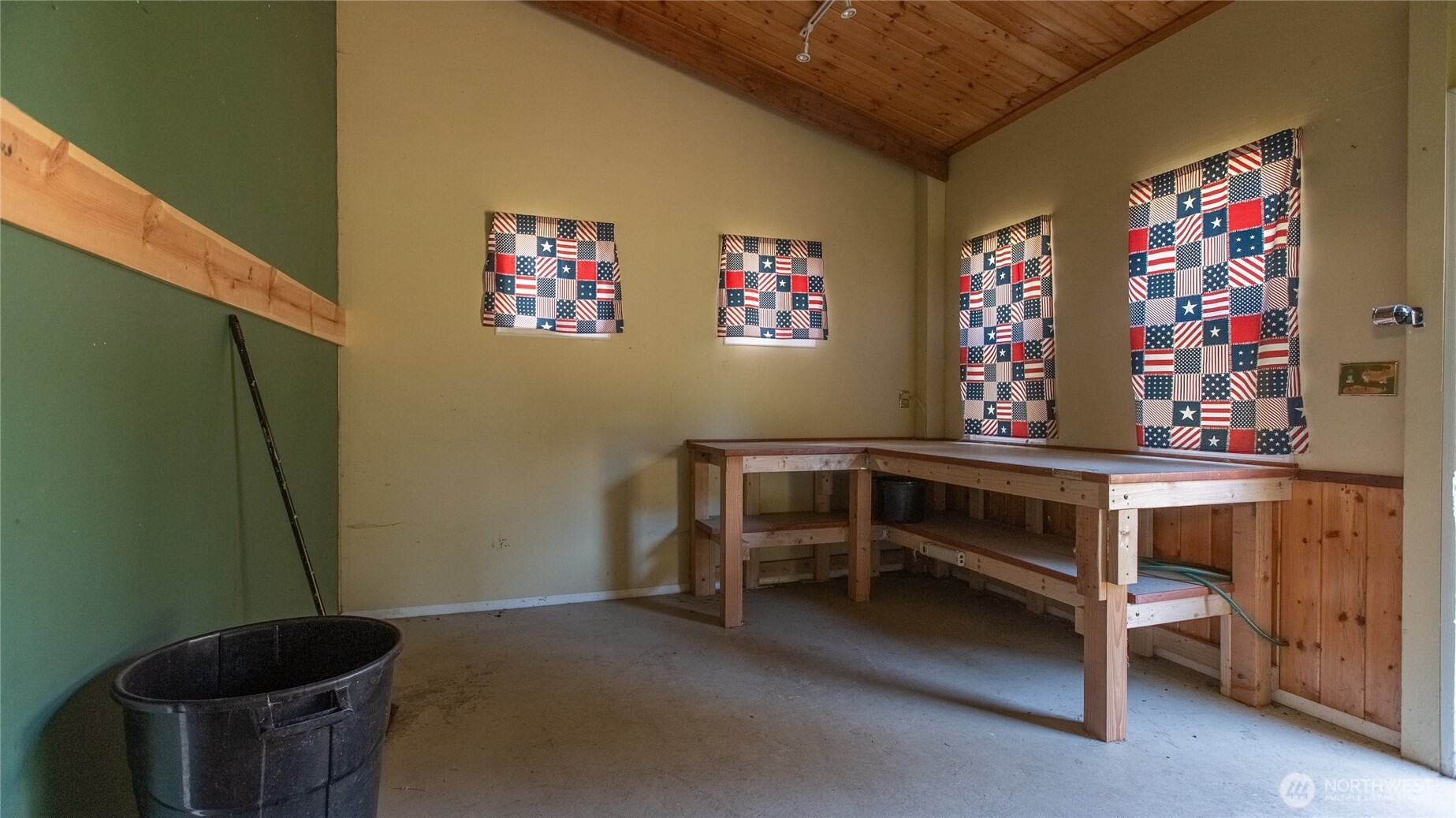 11968 Airport Cutoff Road , Port Townsend, WA 98368